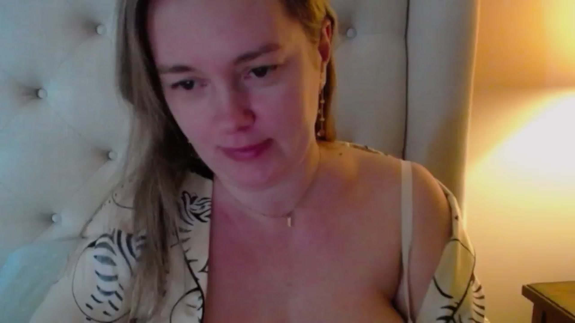 Gallery image thumbnail from J0llye's myfreecams stream on, 01/11/2025, 21:08 image 14 of 20