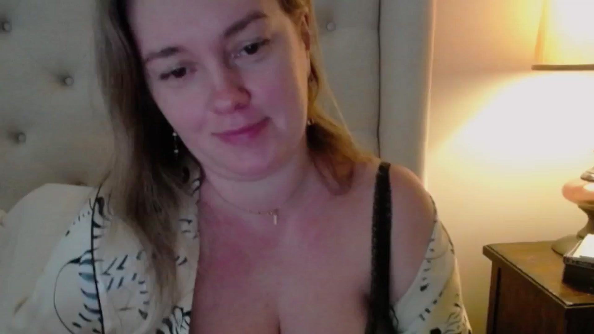 Gallery image thumbnail from J0llye's myfreecams stream on, 01/13/2025, 17:58 image 18 of 20