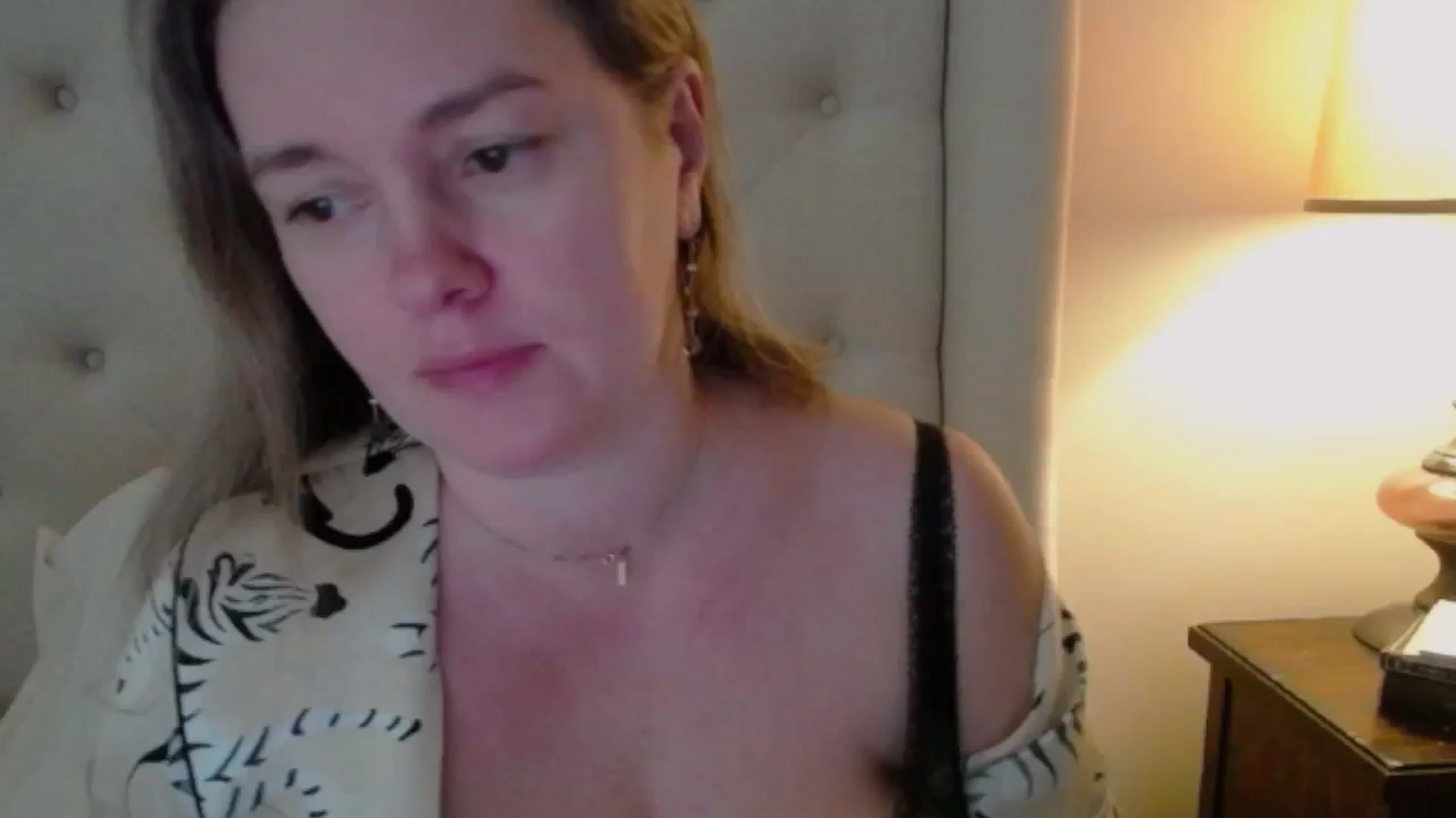 Gallery image thumbnail from J0llye's myfreecams stream on, 01/13/2025, 17:58 image 9 of 20