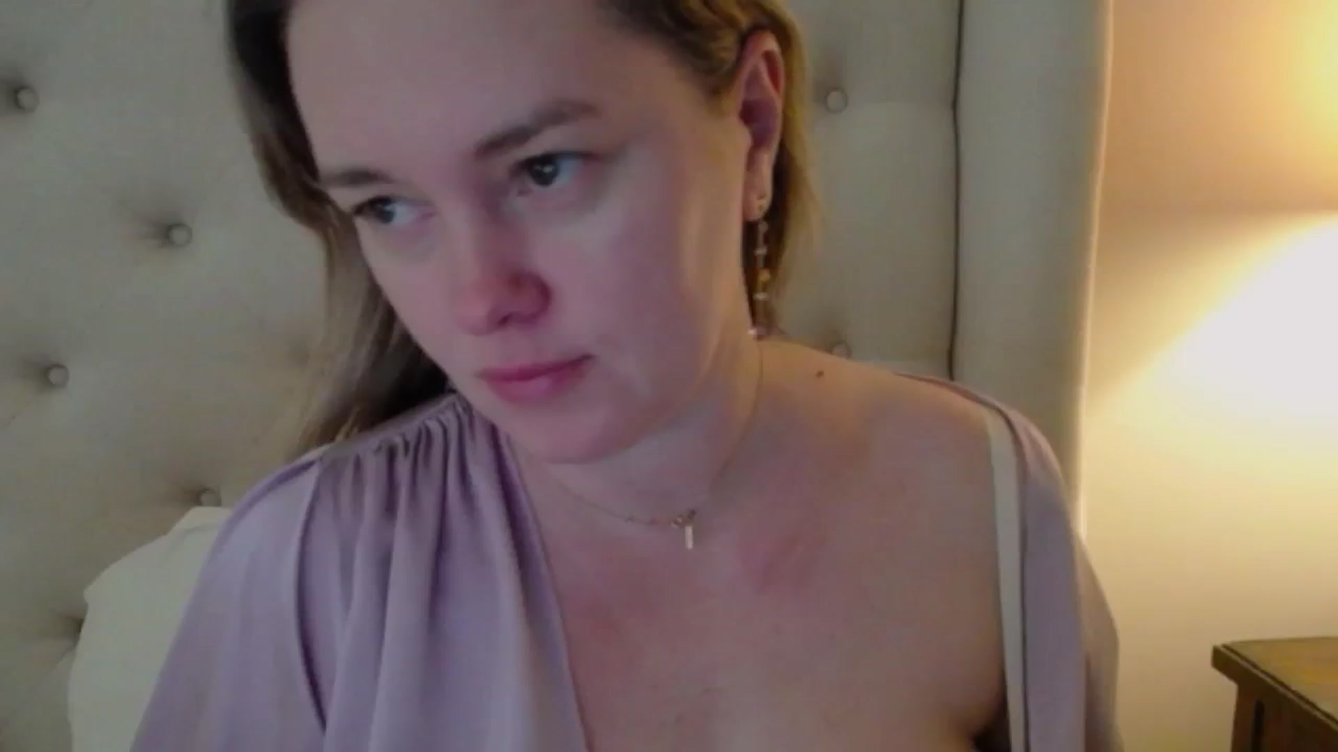 Gallery image thumbnail from J0llye's myfreecams stream on, 01/14/2025, 17:01 image 1 of 20