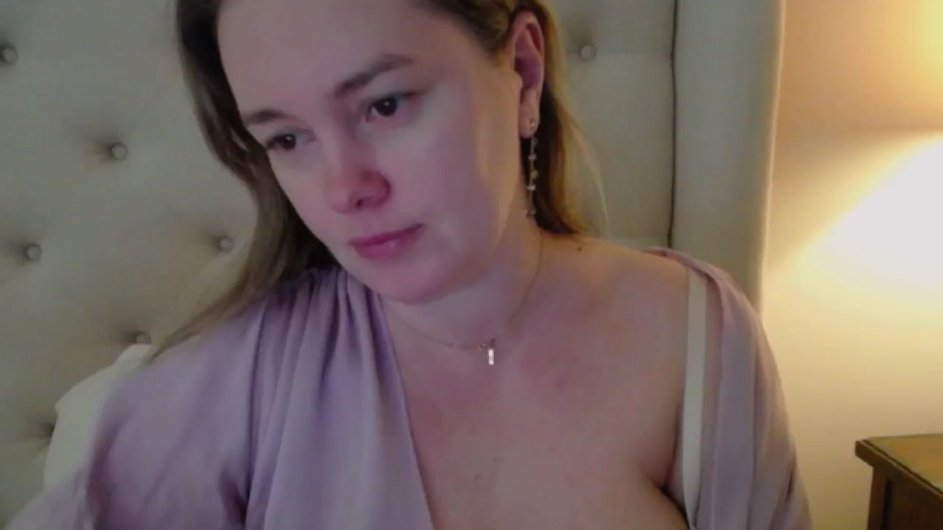 Gallery image thumbnail from J0llye's myfreecams stream on, 01/14/2025, 17:01 image 3 of 20