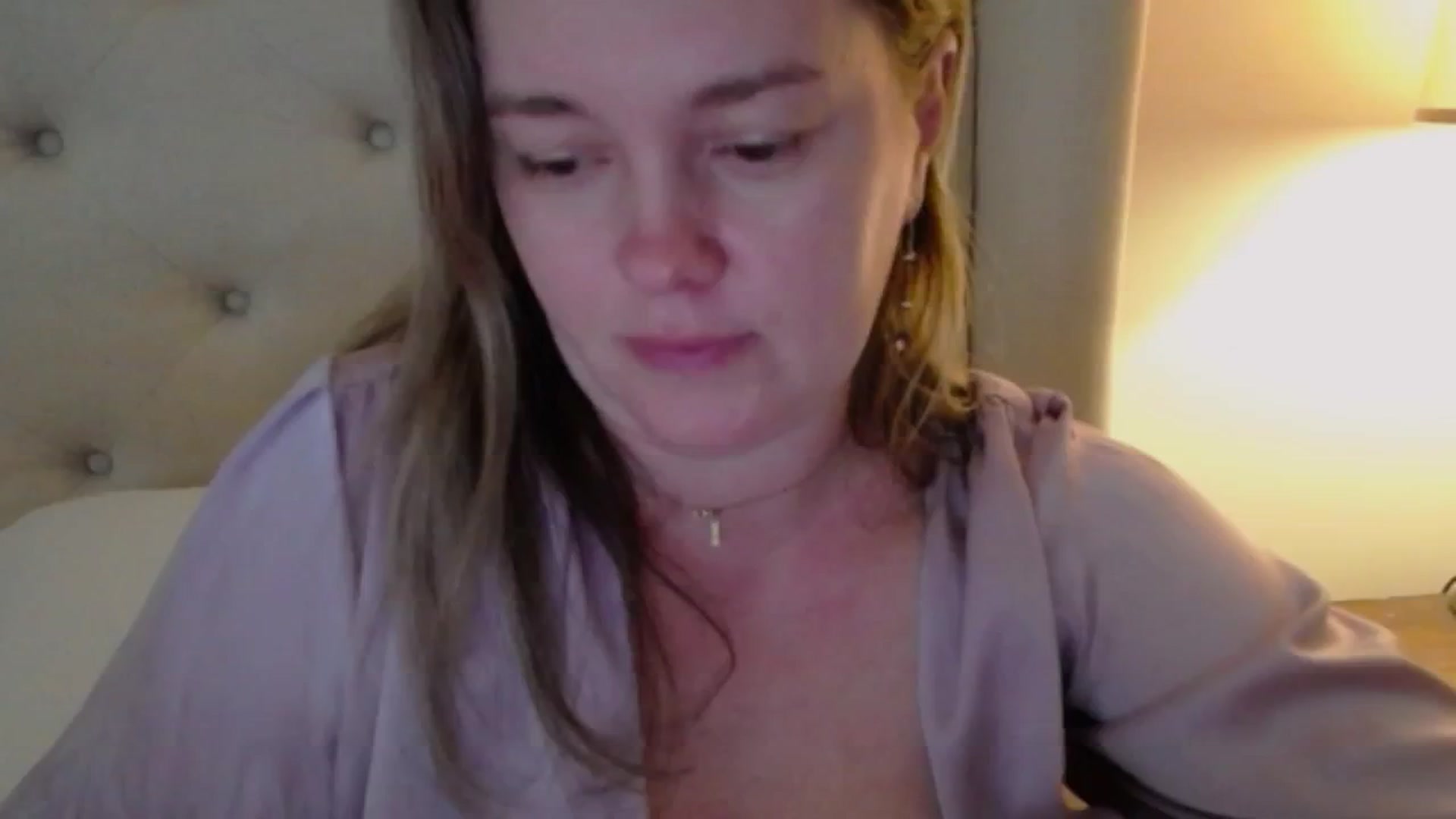 Gallery image thumbnail from J0llye's myfreecams stream on, 01/14/2025, 20:41 image 17 of 20