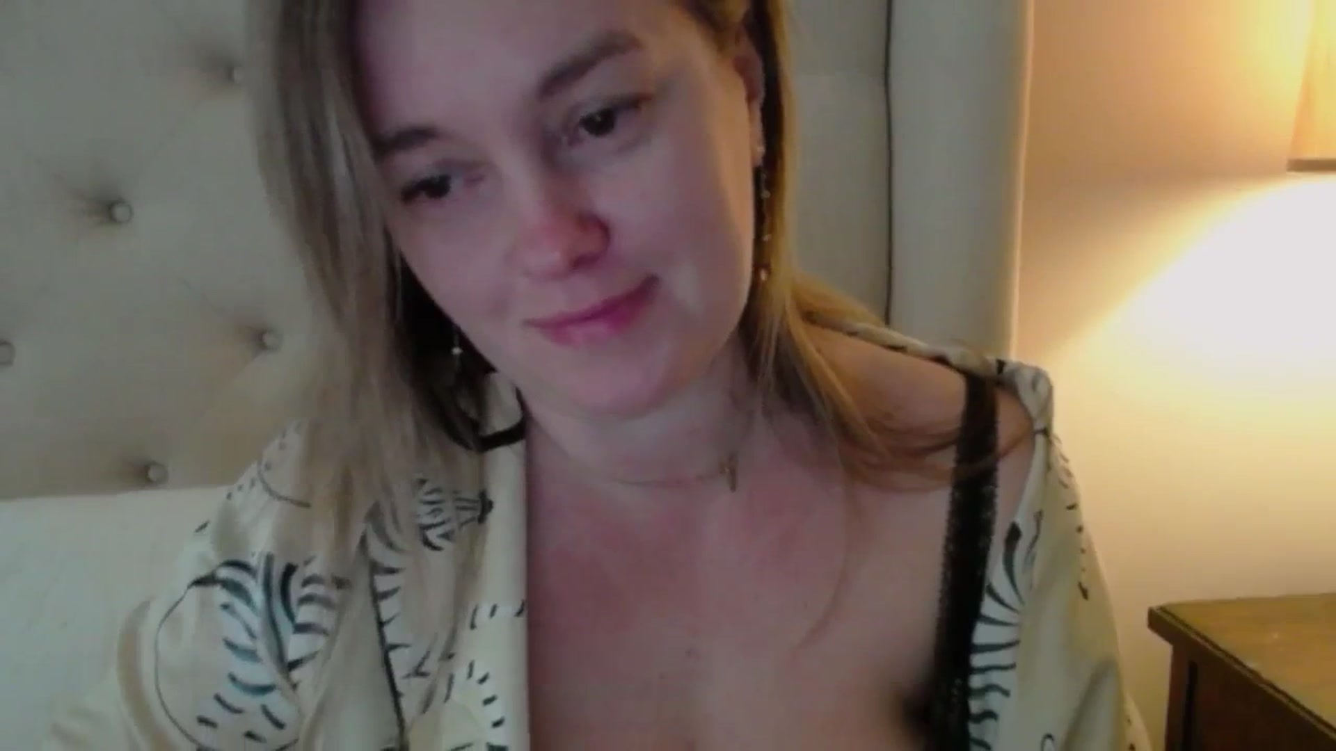 Gallery image thumbnail from J0llye's myfreecams stream on, 01/15/2025, 17:05 image 8 of 20