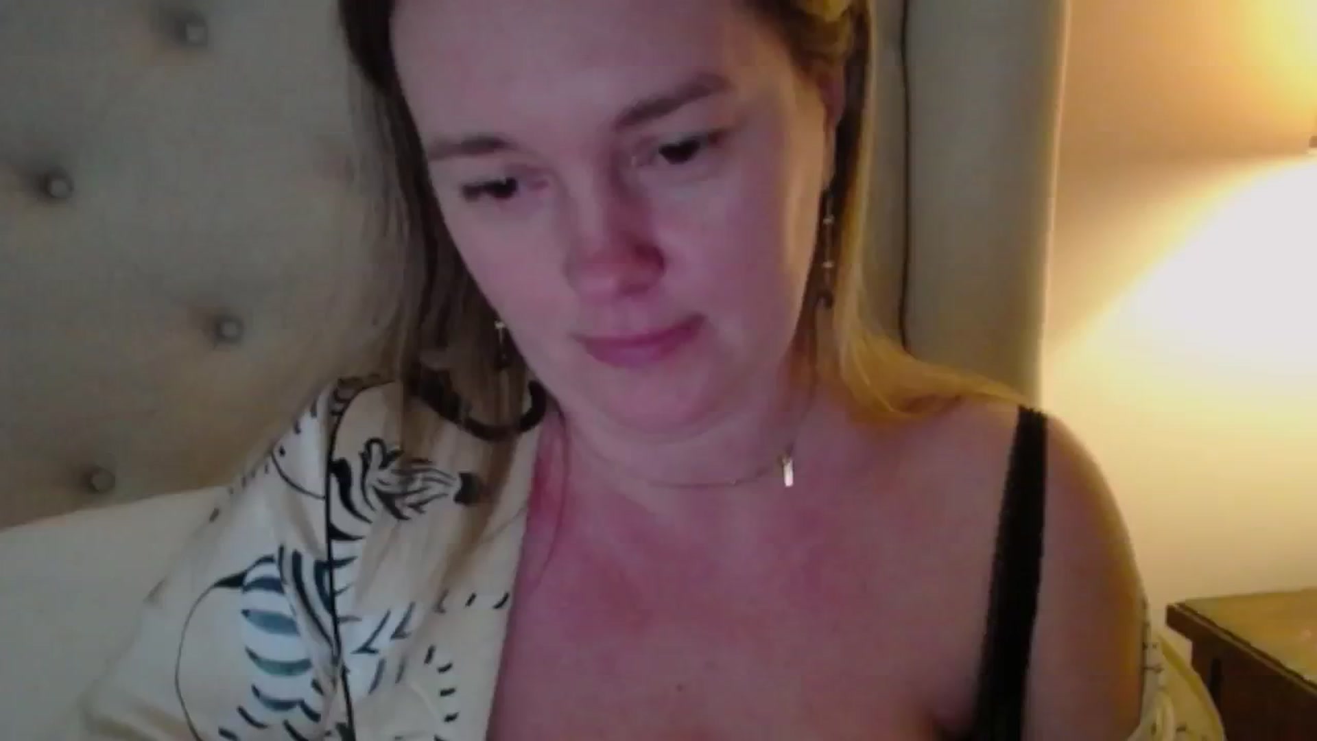 Gallery image thumbnail from J0llye's myfreecams stream on, 01/15/2025, 20:51 image 10 of 20