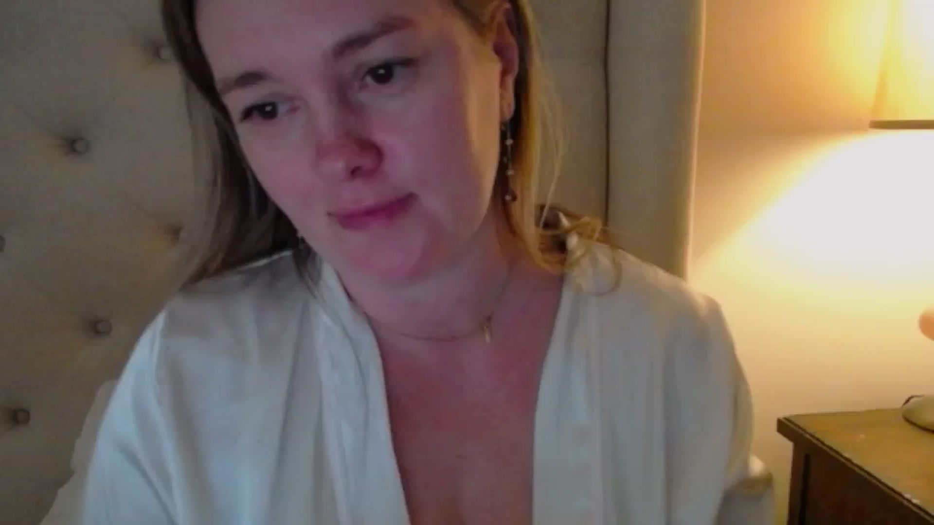 Gallery image thumbnail from J0llye's myfreecams stream on, 01/16/2025, 20:19 image 16 of 20