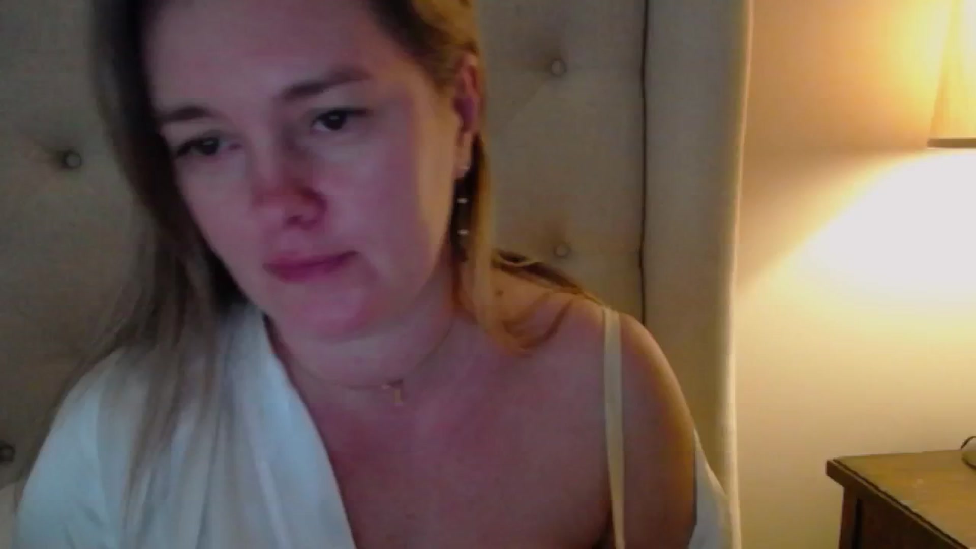 Gallery image thumbnail from J0llye's myfreecams stream on, 01/16/2025, 20:55 image 4 of 20