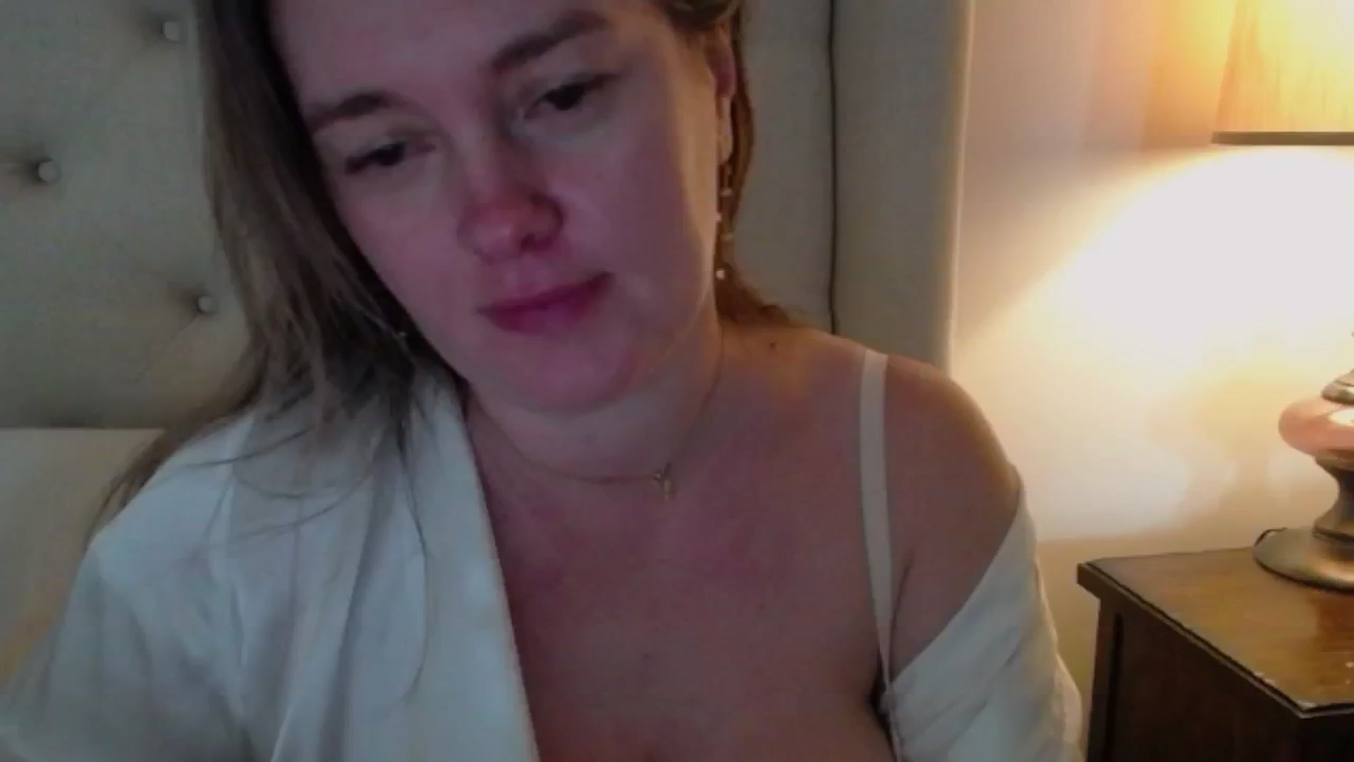 Gallery image thumbnail from J0llye's myfreecams stream on, 01/17/2025, 17:47 image 15 of 20