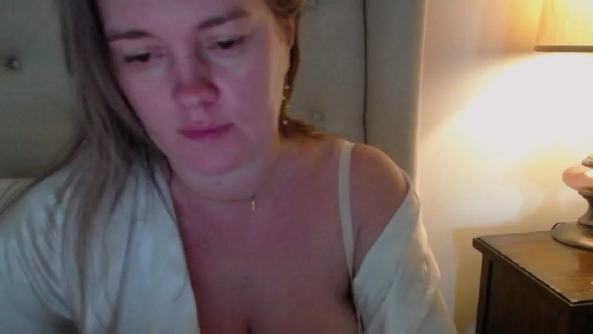 Gallery image thumbnail from J0llye's myfreecams stream on, 01/17/2025, 17:47 image 17 of 20