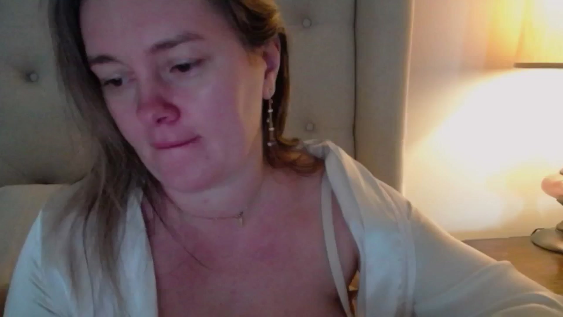 Gallery image thumbnail from J0llye's myfreecams stream on, 01/17/2025, 17:47 image 19 of 20