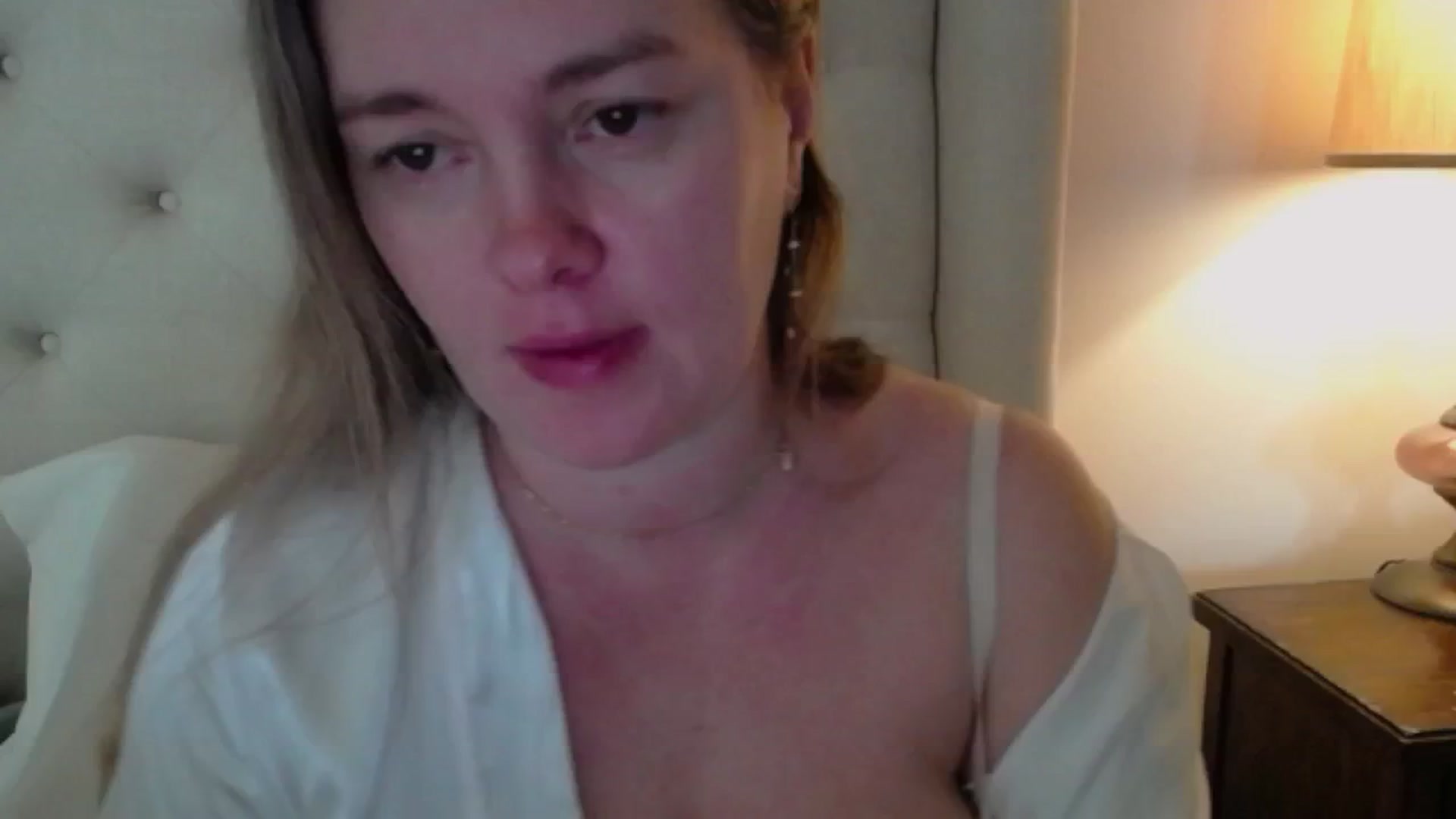 Gallery image thumbnail from J0llye's myfreecams stream on, 01/17/2025, 17:47 image 2 of 20