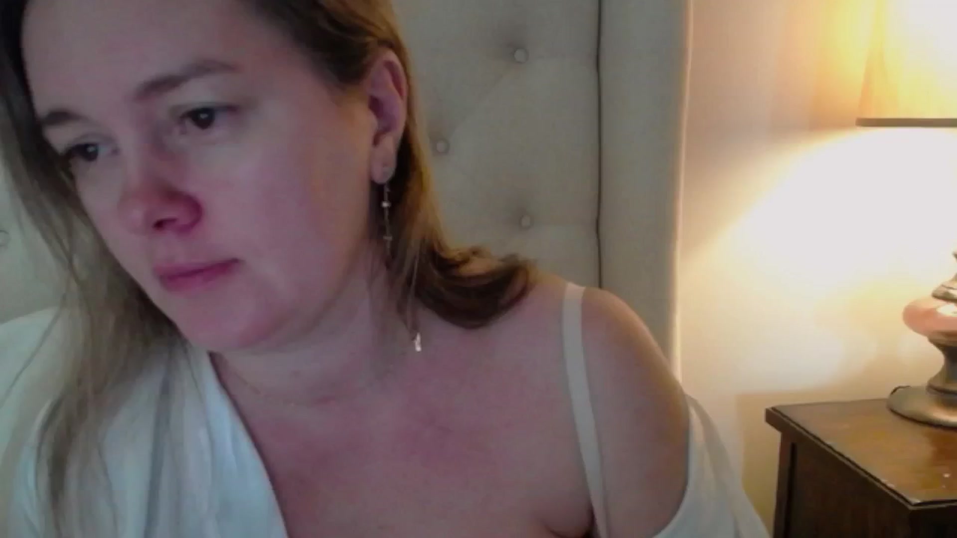 Gallery image thumbnail from J0llye's myfreecams stream on, 01/17/2025, 17:47 image 7 of 20