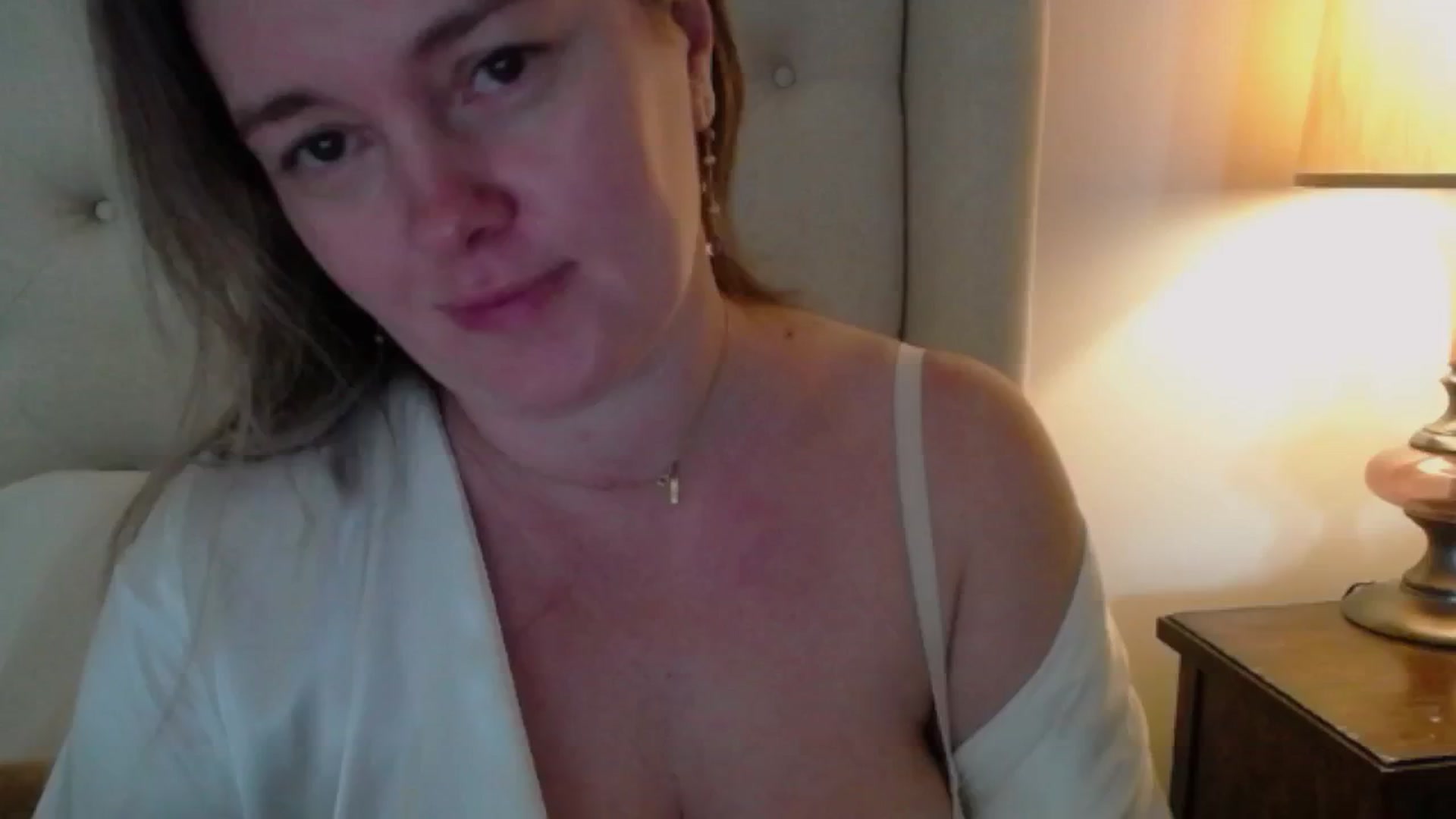 Gallery image thumbnail from J0llye's myfreecams stream on, 01/17/2025, 17:47 image 14 of 20