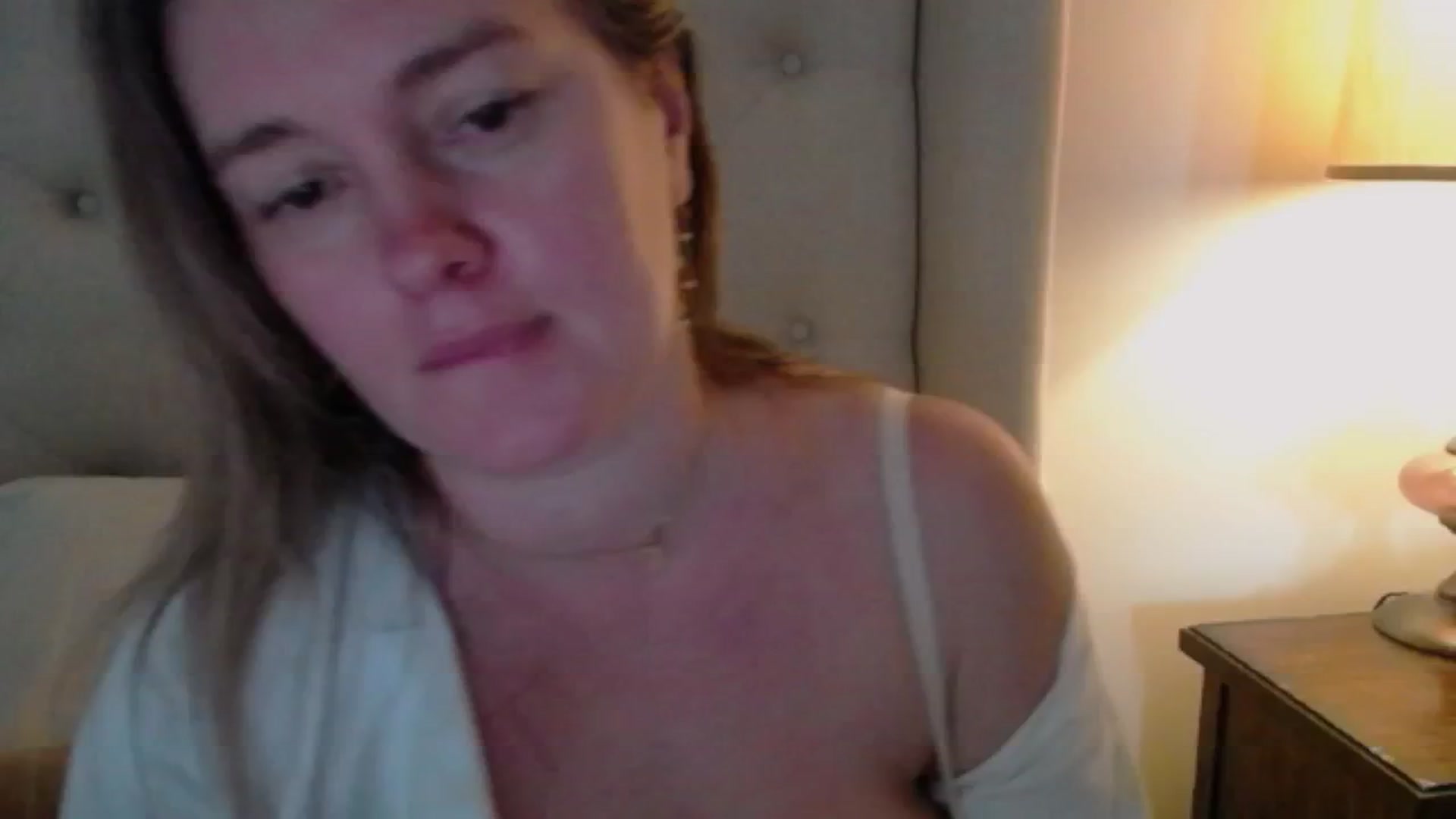 Gallery image thumbnail from J0llye's myfreecams stream on, 01/17/2025, 17:47 image 18 of 20