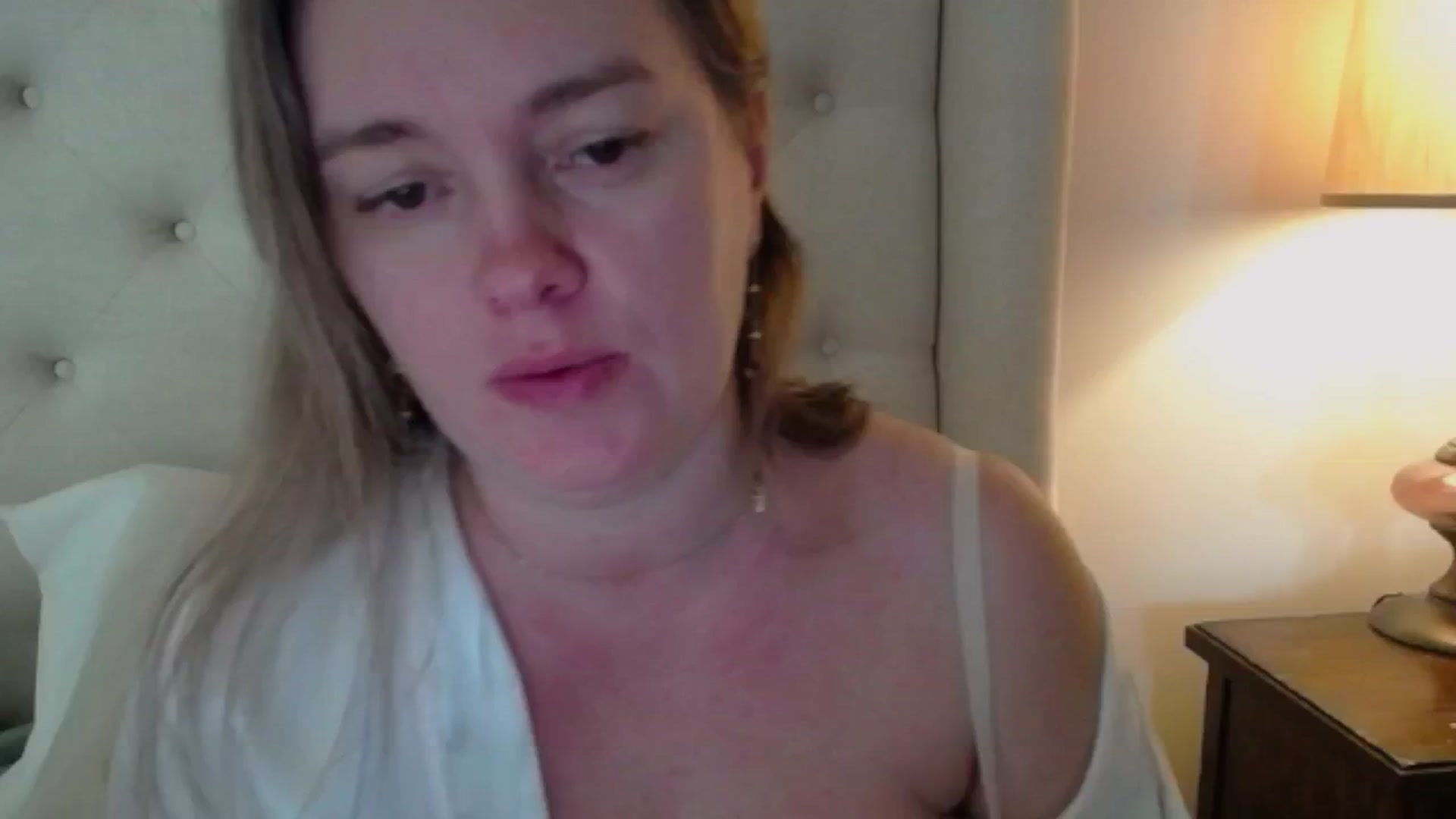 Gallery image thumbnail from J0llye's myfreecams stream on, 01/17/2025, 17:47 image 3 of 20