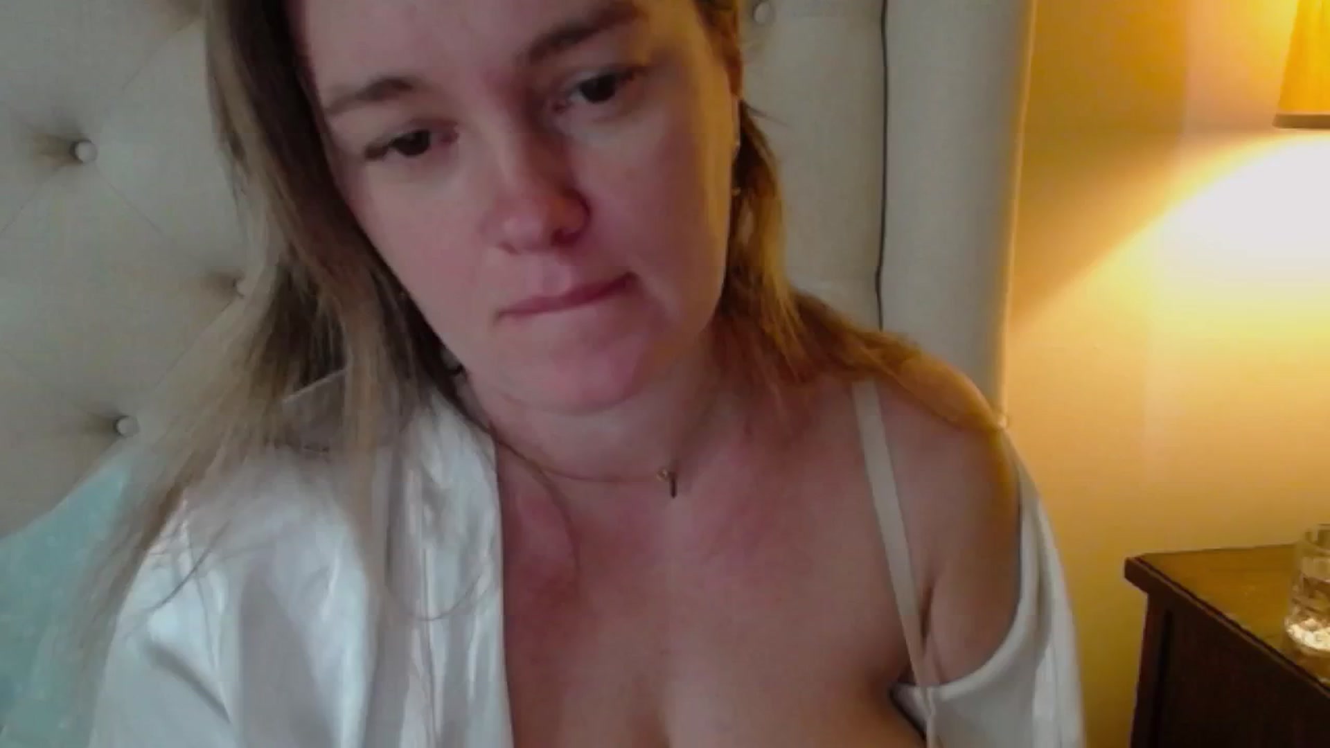 Gallery image thumbnail from J0llye's myfreecams stream on, 01/18/2025, 20:29 image 8 of 20