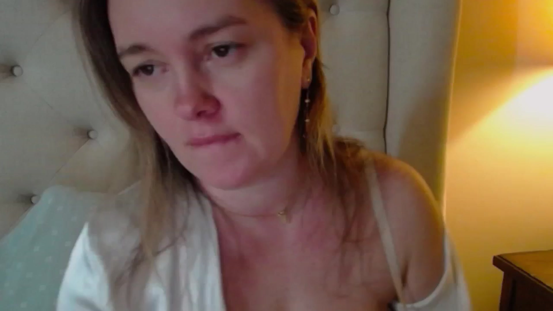 Gallery image thumbnail from J0llye's myfreecams stream on, 01/18/2025, 20:29 image 13 of 20
