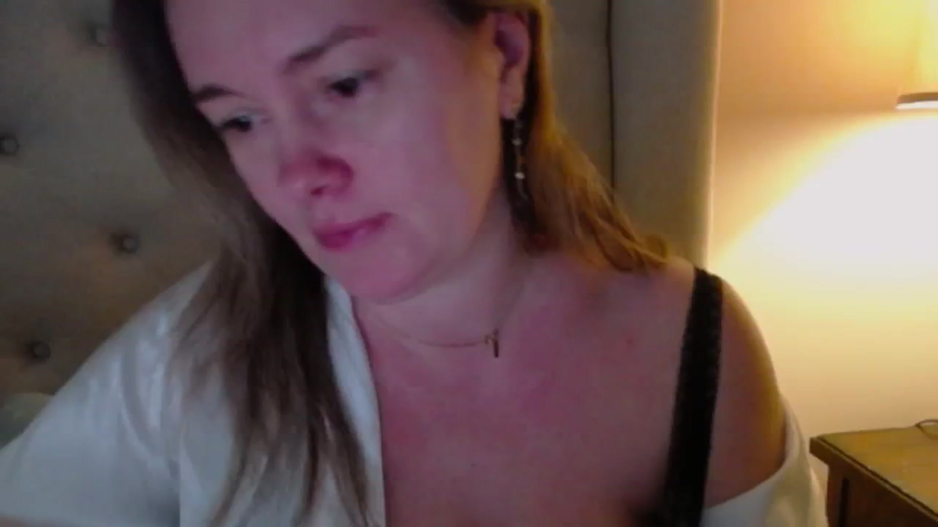 Gallery image thumbnail from J0llye's myfreecams stream on, 01/21/2025, 17:54 image 17 of 20