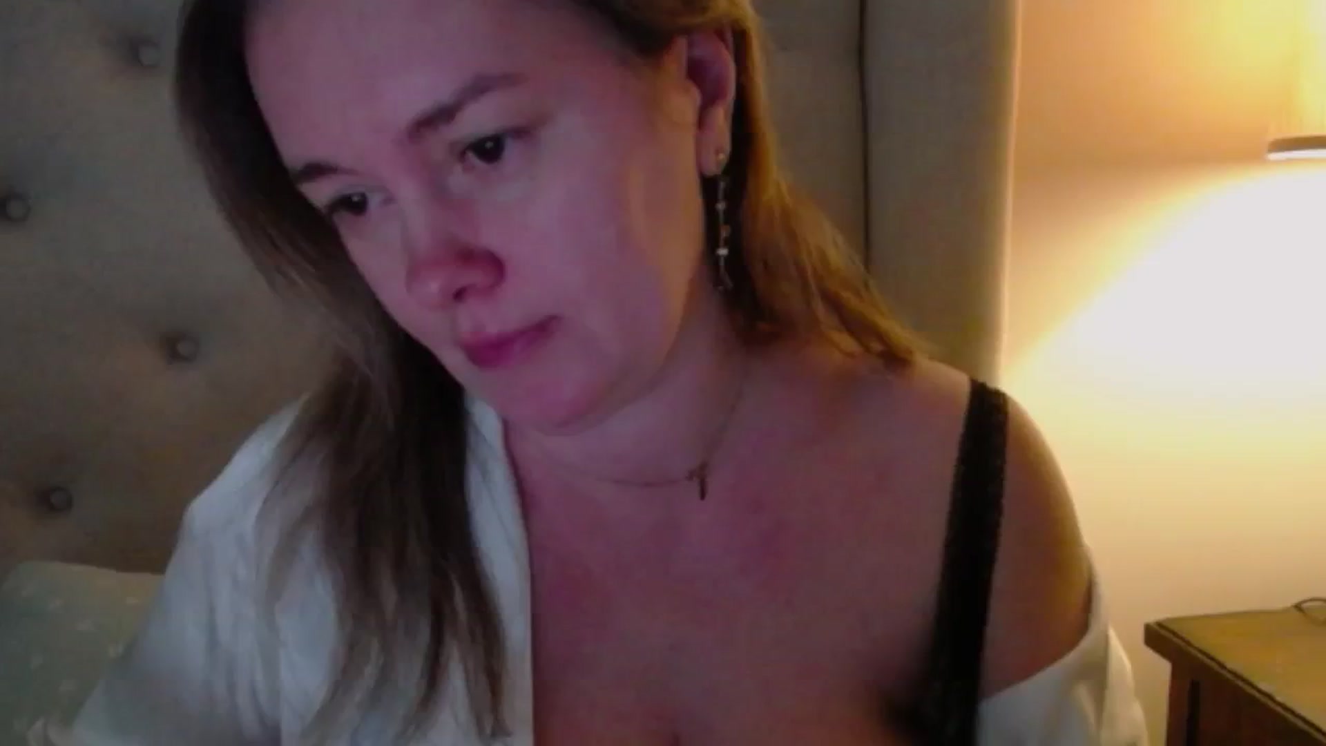 Gallery image thumbnail from J0llye's myfreecams stream on, 01/21/2025, 17:54 image 16 of 20