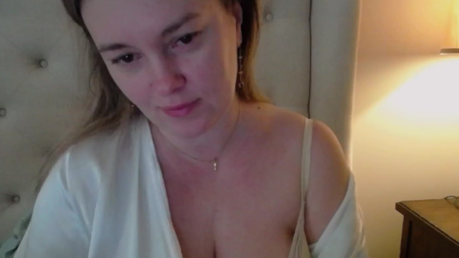 Gallery image thumbnail from J0llye's myfreecams stream on, 01/22/2025, 16:27 image 1 of 20