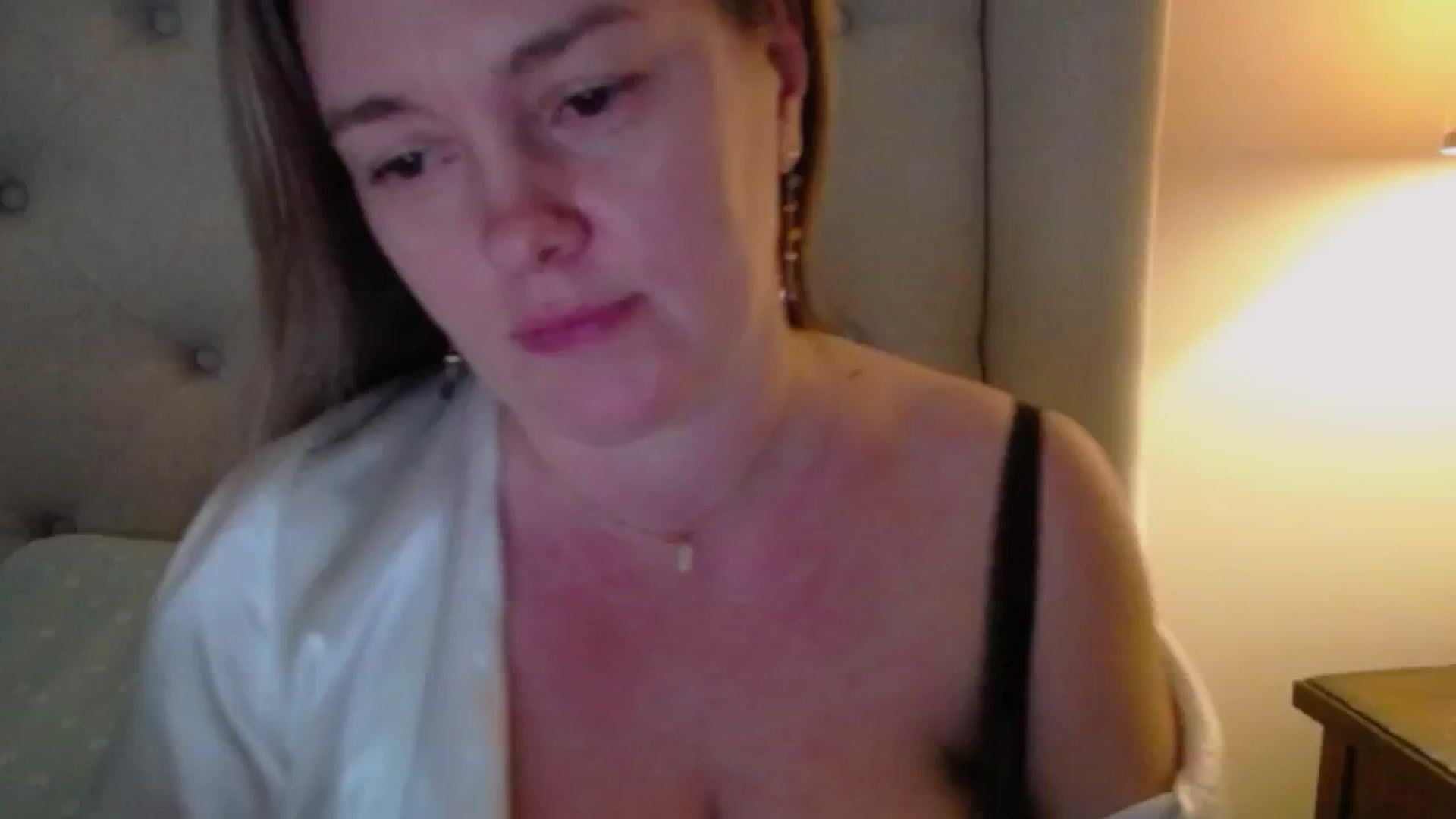 Gallery image thumbnail from J0llye's myfreecams stream on, 01/22/2025, 19:54 image 18 of 20