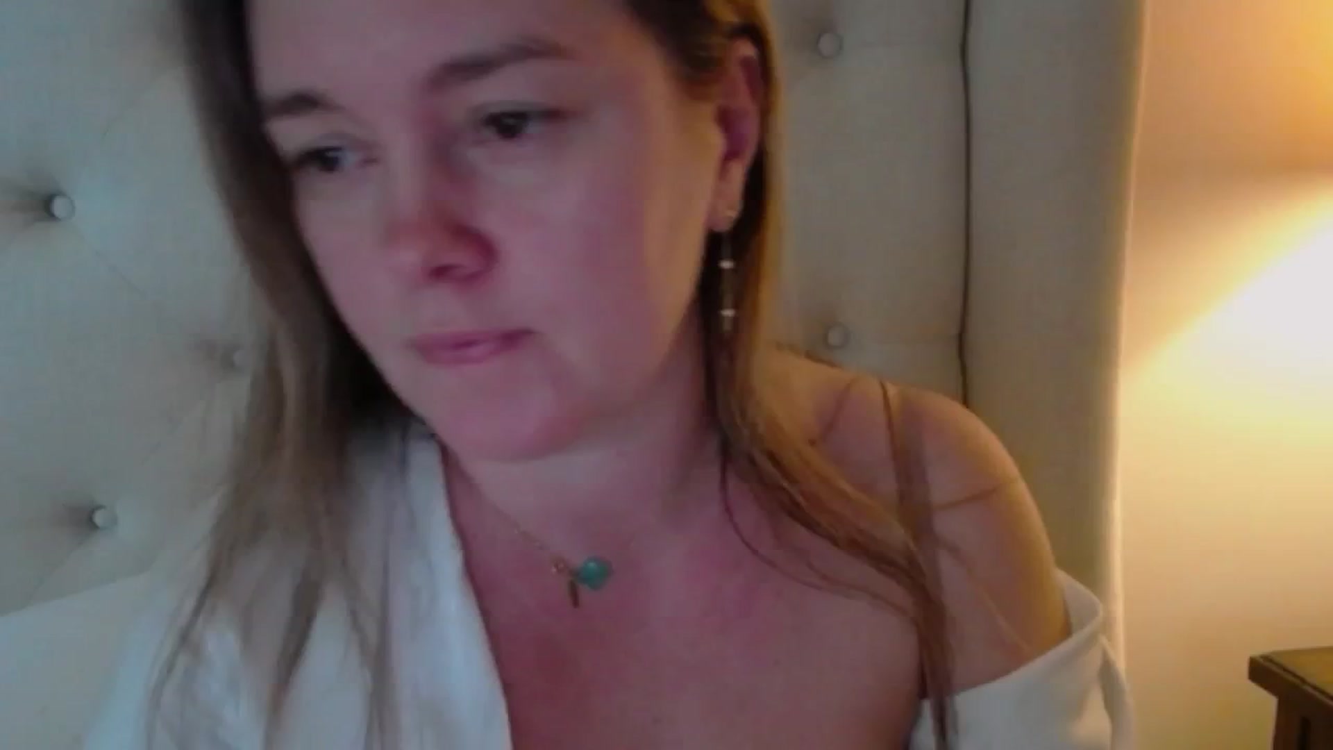 Gallery image thumbnail from J0llye's myfreecams stream on, 01/24/2025, 17:44 image 18 of 20