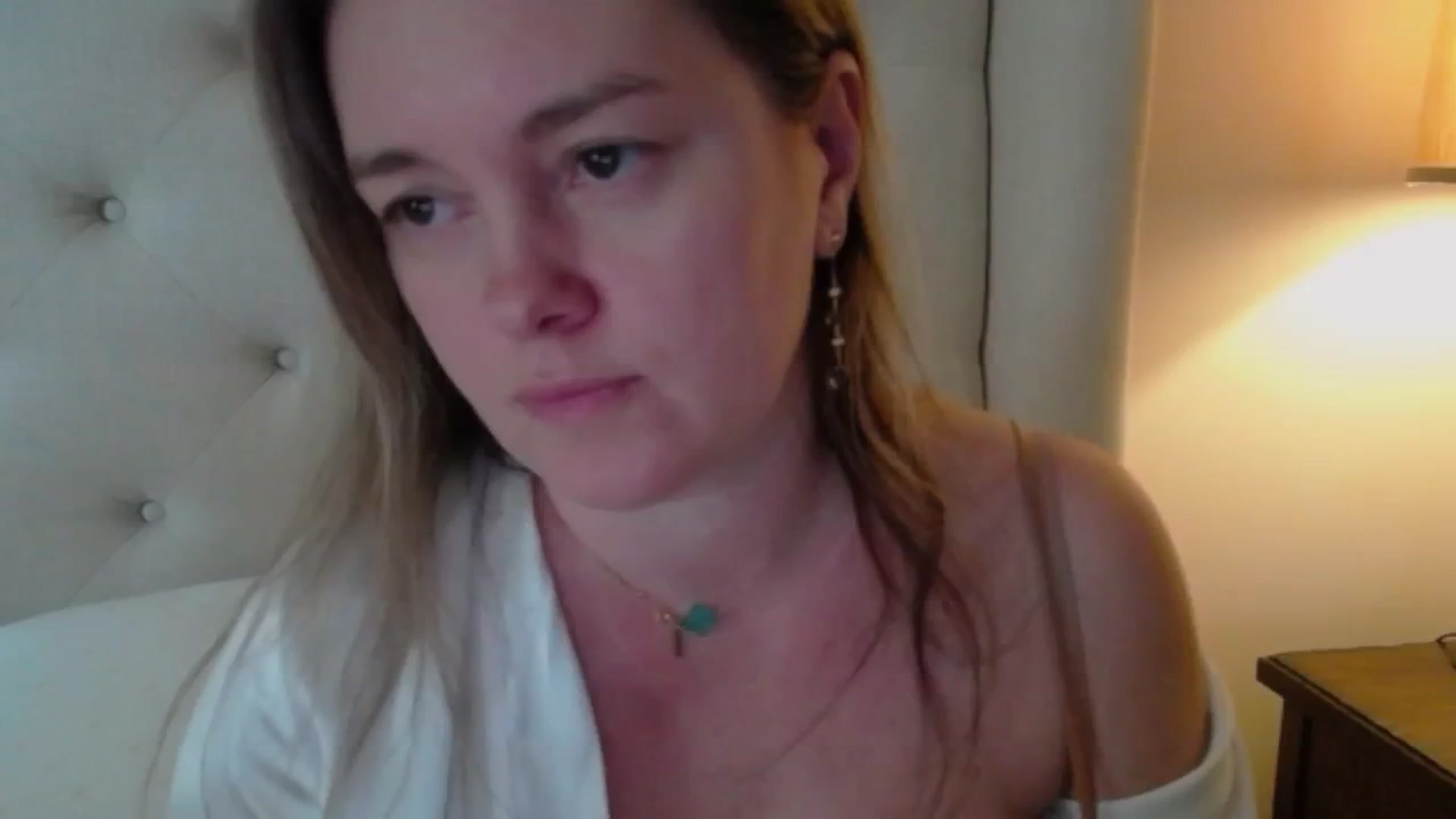 Gallery image thumbnail from J0llye's myfreecams stream on, 01/24/2025, 17:44 image 11 of 20