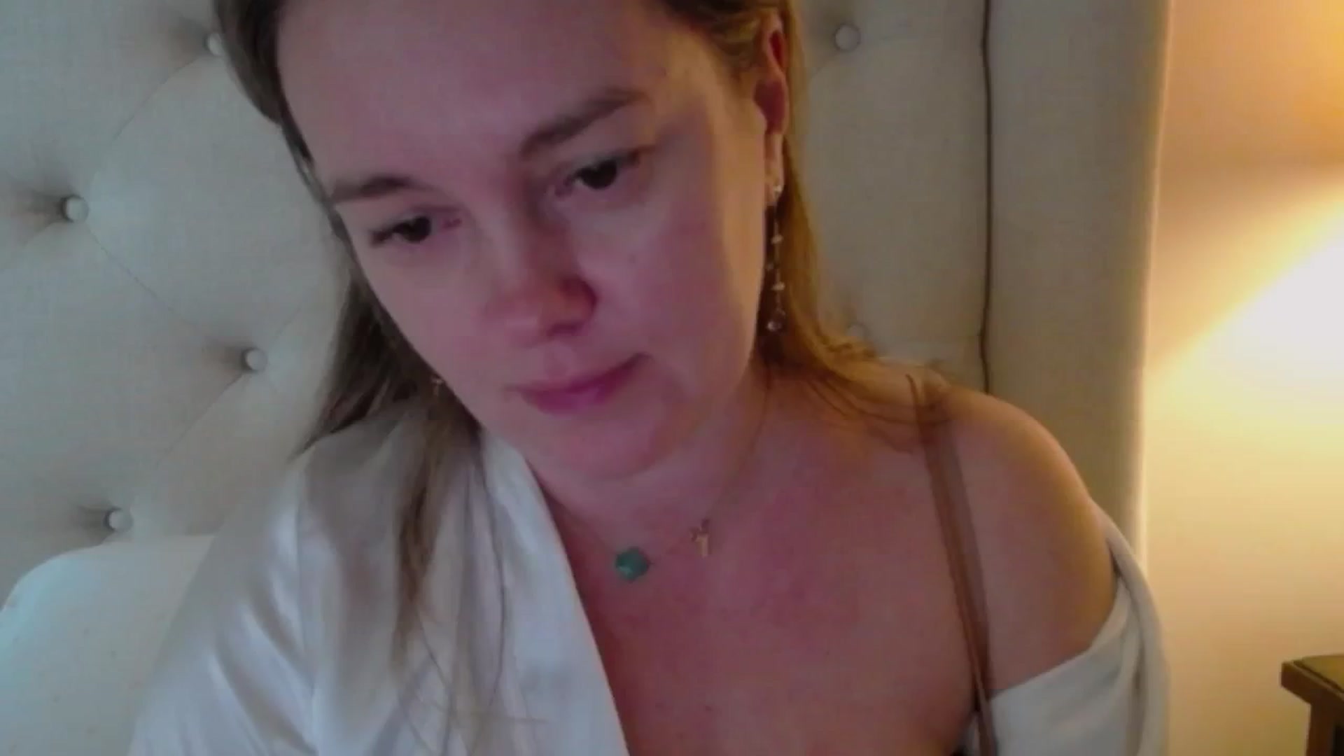Gallery image thumbnail from J0llye's myfreecams stream on, 01/24/2025, 20:27 image 17 of 20