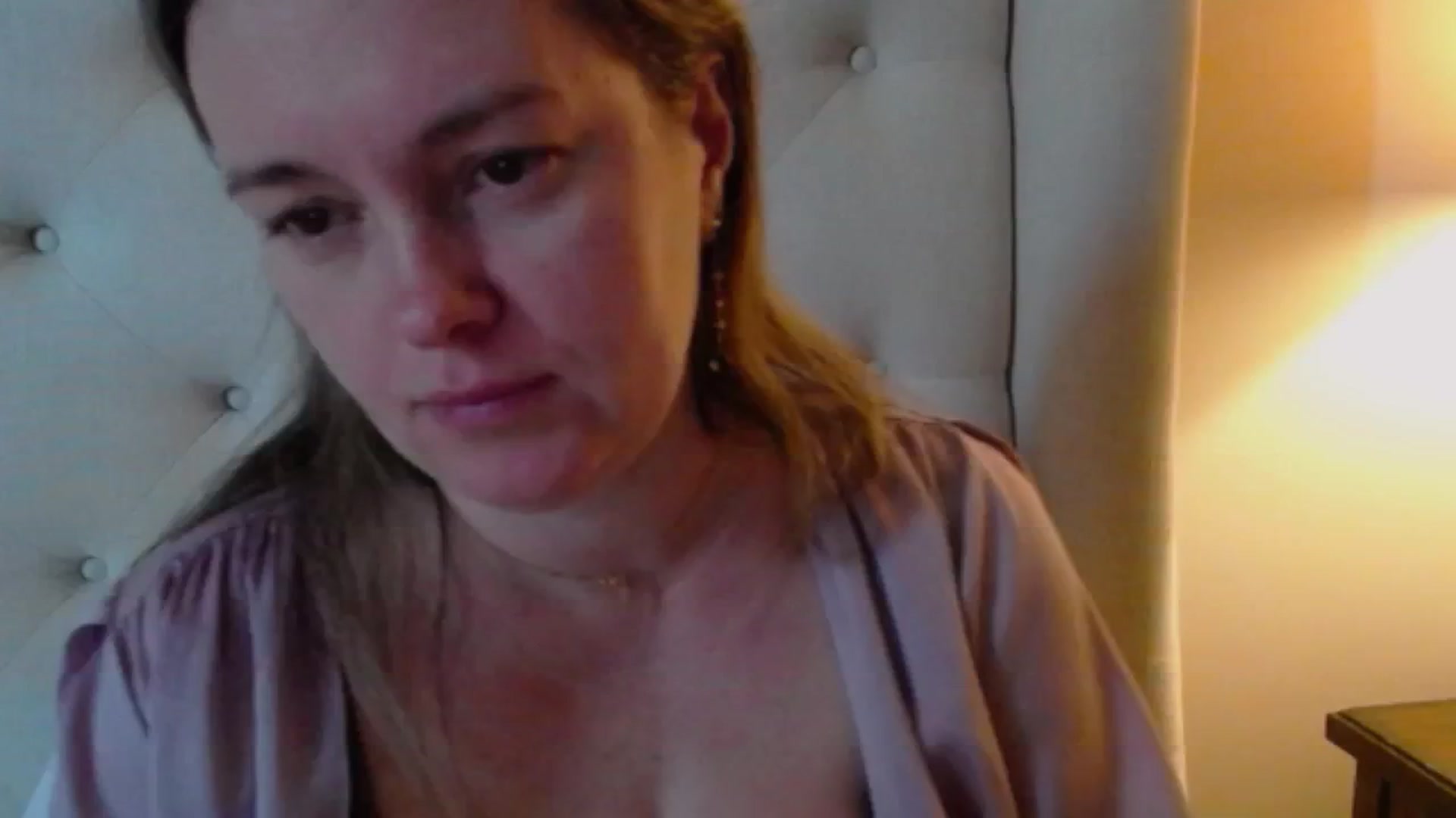 Gallery image thumbnail from J0llye's myfreecams stream on, 01/26/2025, 20:28 image 18 of 20