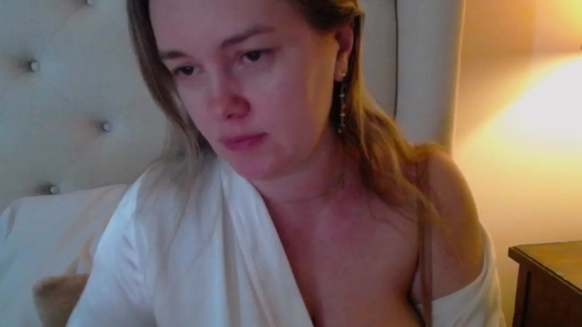 Gallery image thumbnail from J0llye's myfreecams stream on, 01/28/2025, 20:37 image 4 of 20