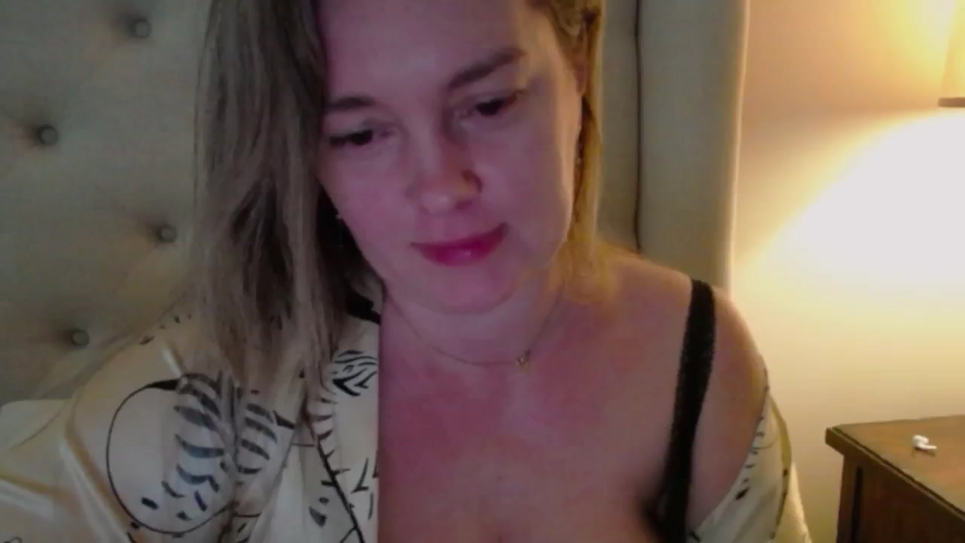 Gallery image thumbnail from J0llye's myfreecams stream on, 01/29/2025, 17:19 image 20 of 20