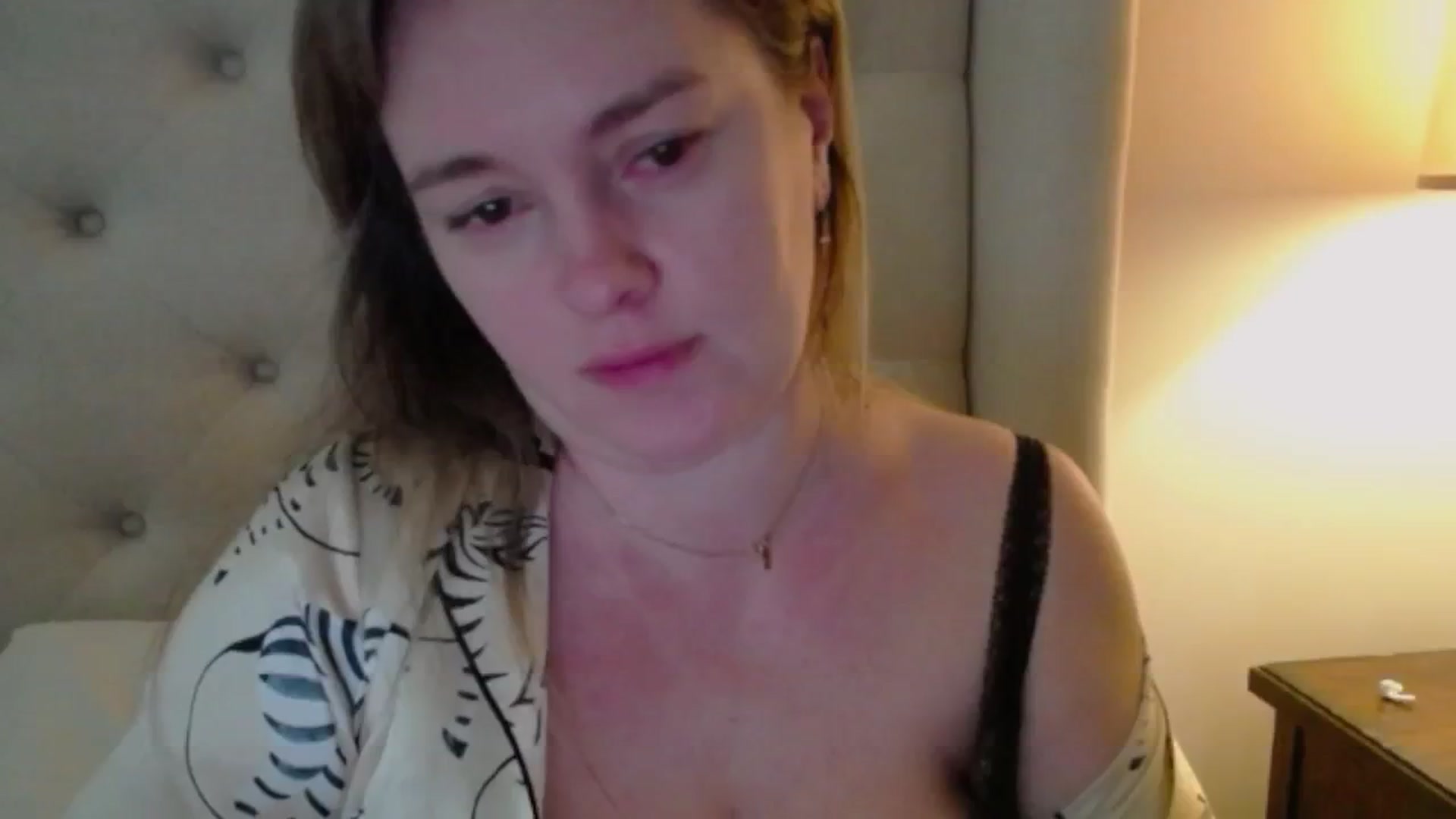 Gallery image thumbnail from J0llye's myfreecams stream on, 01/29/2025, 17:19 image 14 of 20