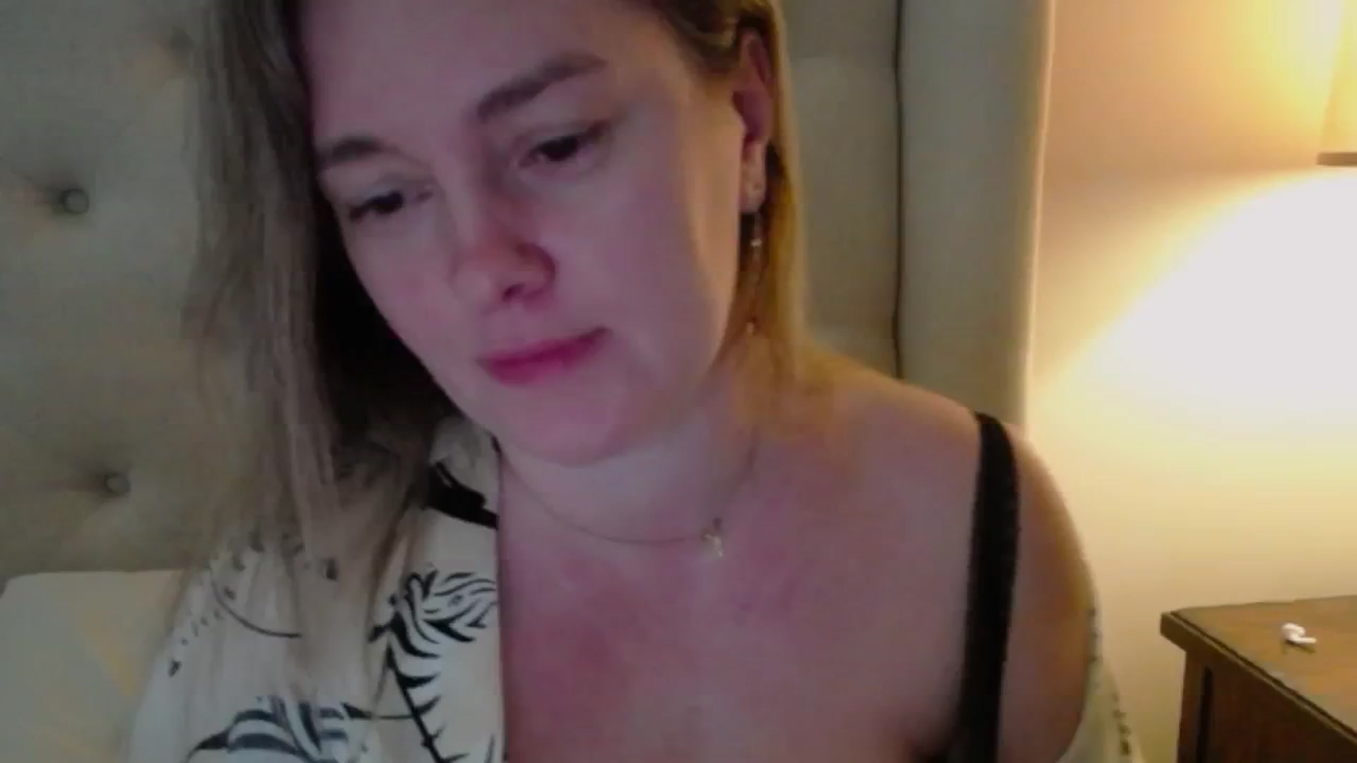 Gallery image thumbnail from J0llye's myfreecams stream on, 01/29/2025, 17:19 image 18 of 20