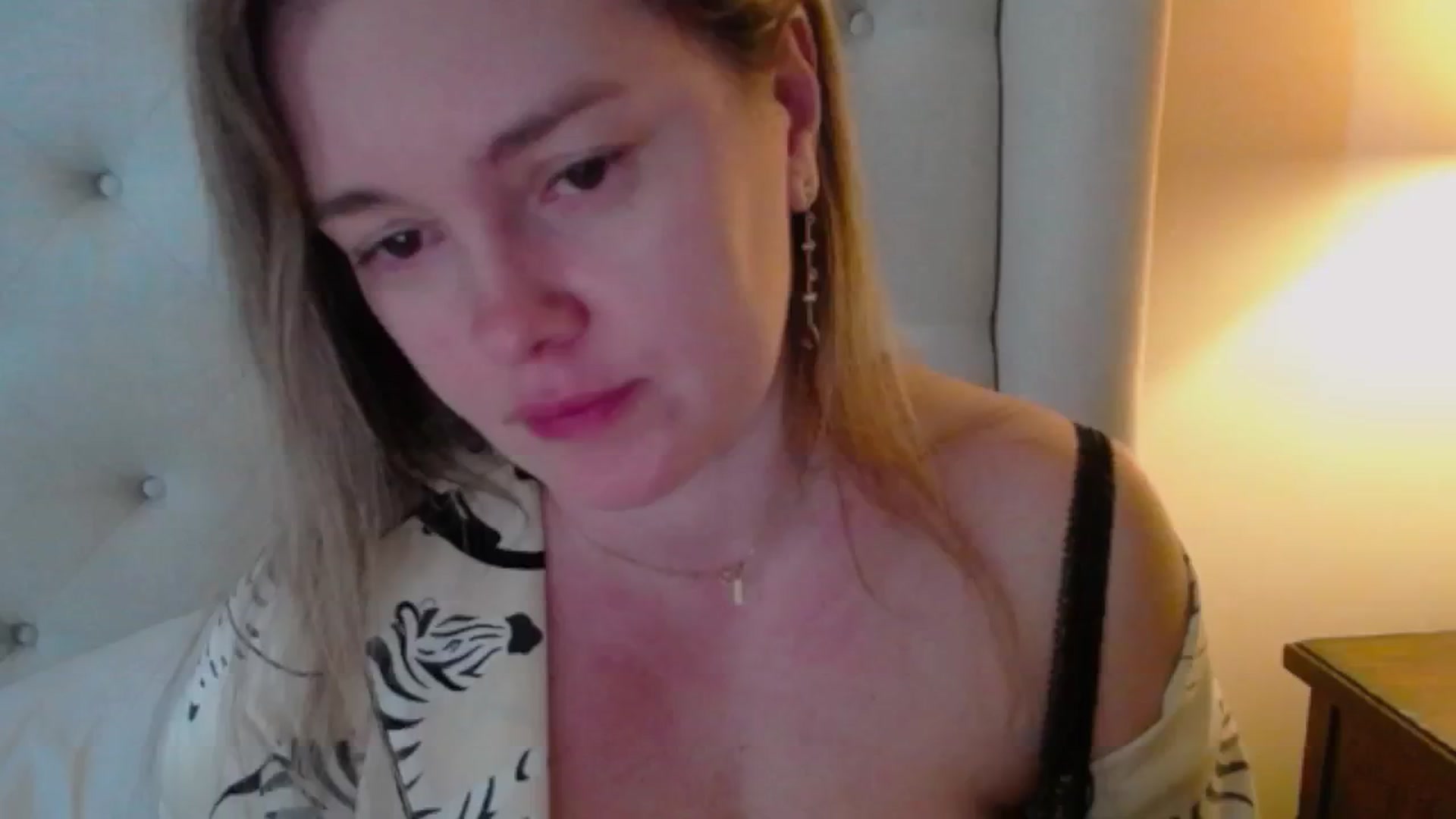 Gallery image thumbnail from J0llye's myfreecams stream on, 01/29/2025, 20:59 image 4 of 20