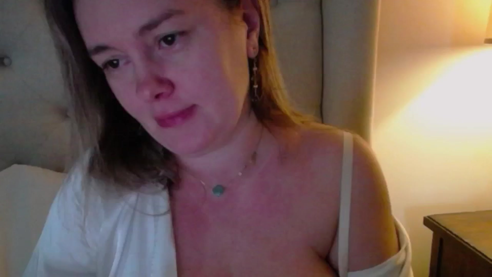 Gallery image thumbnail from J0llye's myfreecams stream on, 01/30/2025, 17:36 image 10 of 20
