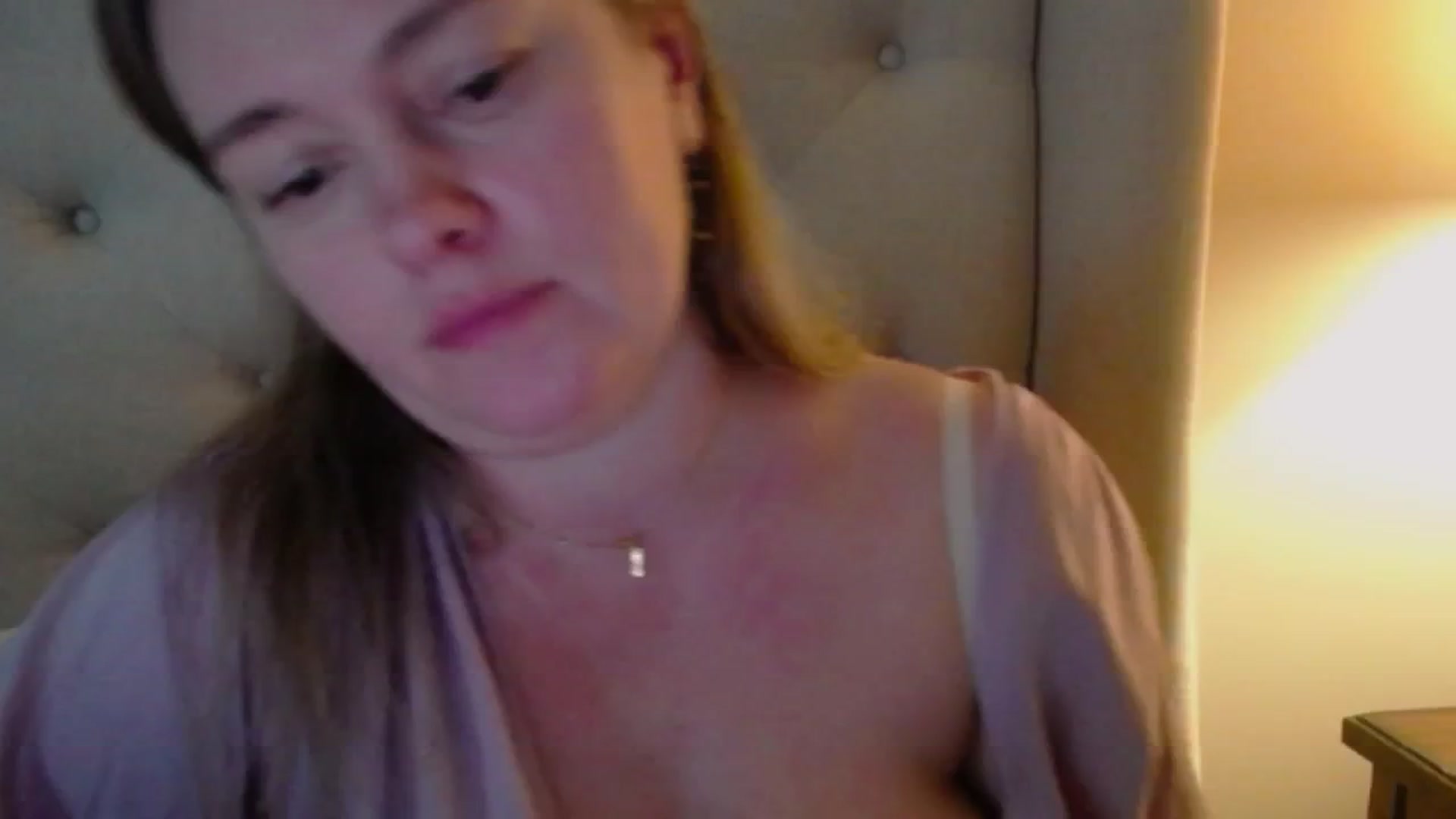 Gallery image thumbnail from J0llye's myfreecams stream on, 01/31/2025, 20:02 image 10 of 20