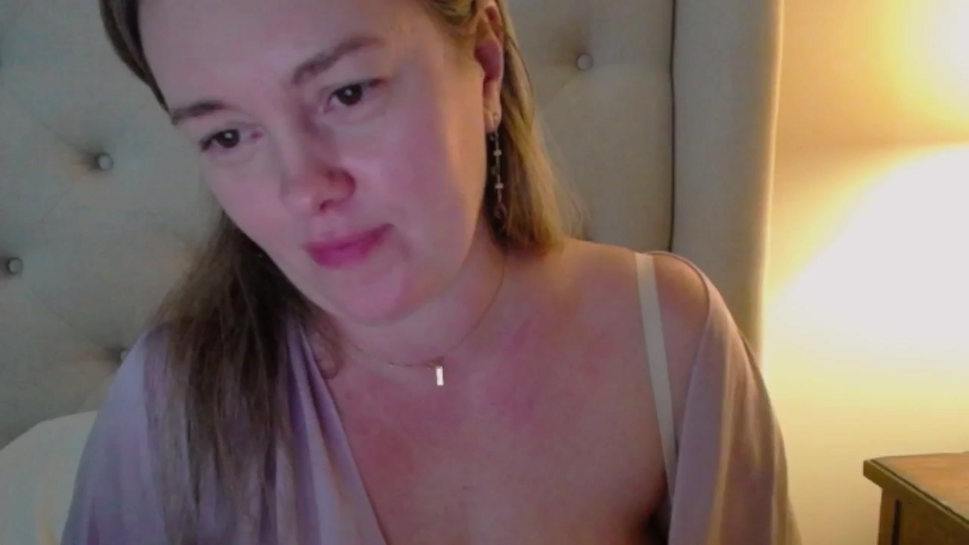 Gallery image thumbnail from J0llye's myfreecams stream on, 01/31/2025, 20:02 image 3 of 20