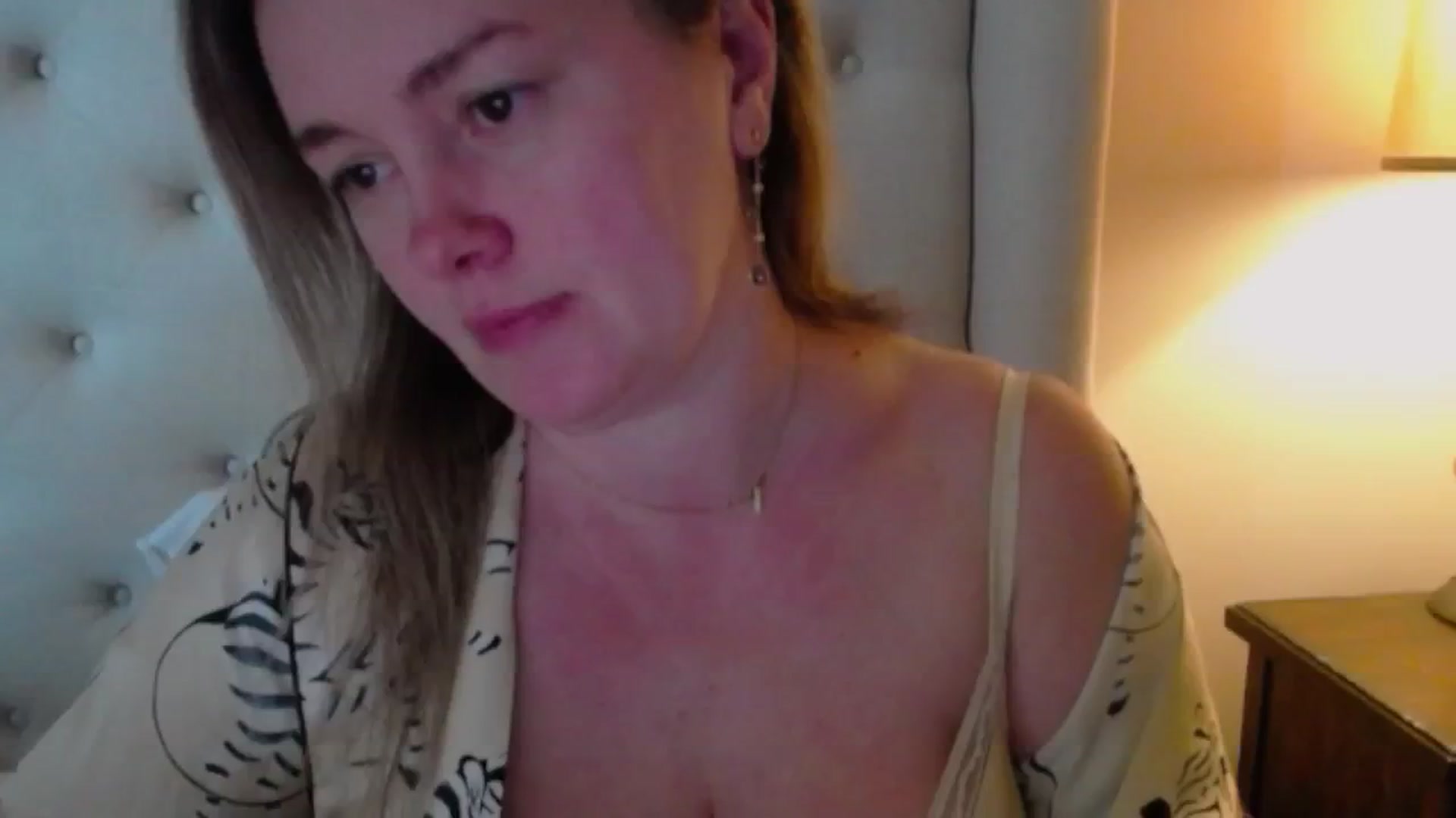 Gallery image thumbnail from J0llye's myfreecams stream on, 02/03/2025, 20:42 image 1 of 20