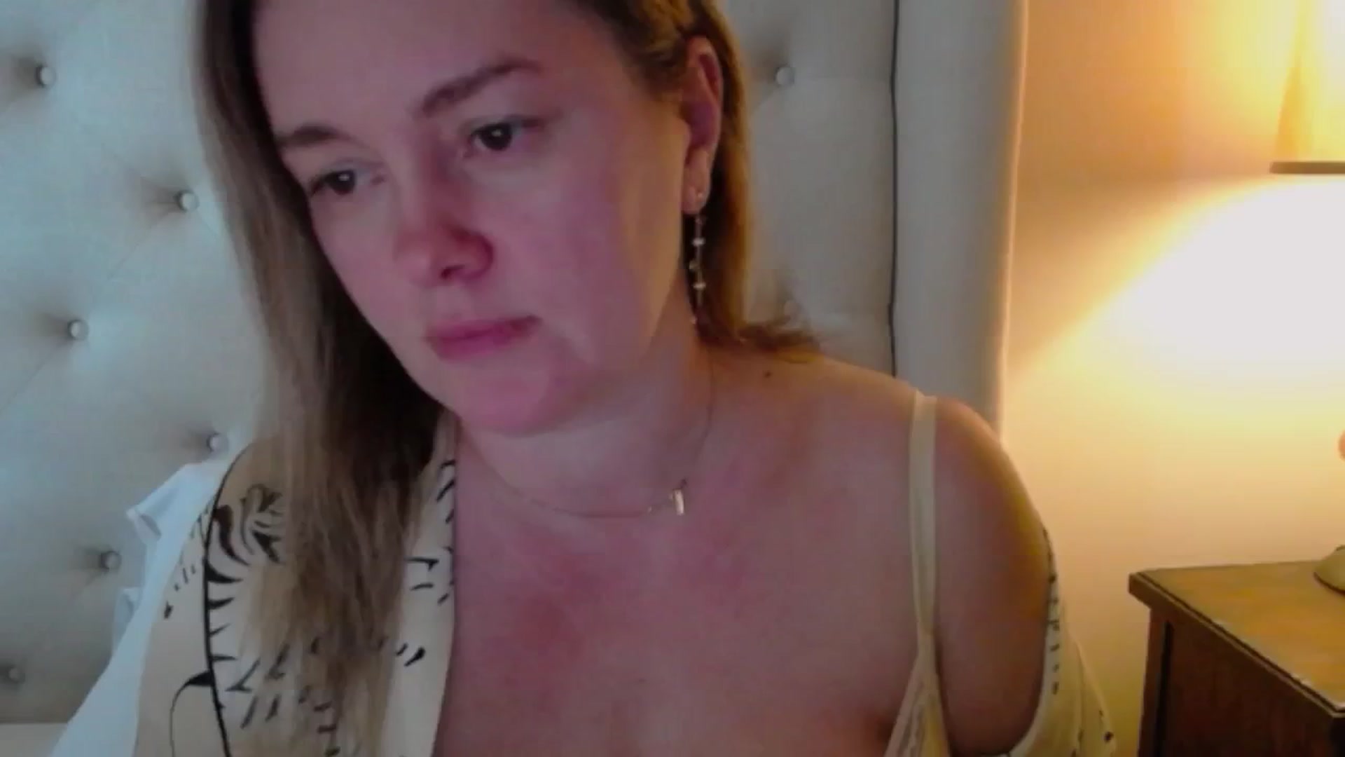 Gallery image thumbnail from J0llye's myfreecams stream on, 02/03/2025, 20:42 image 4 of 20
