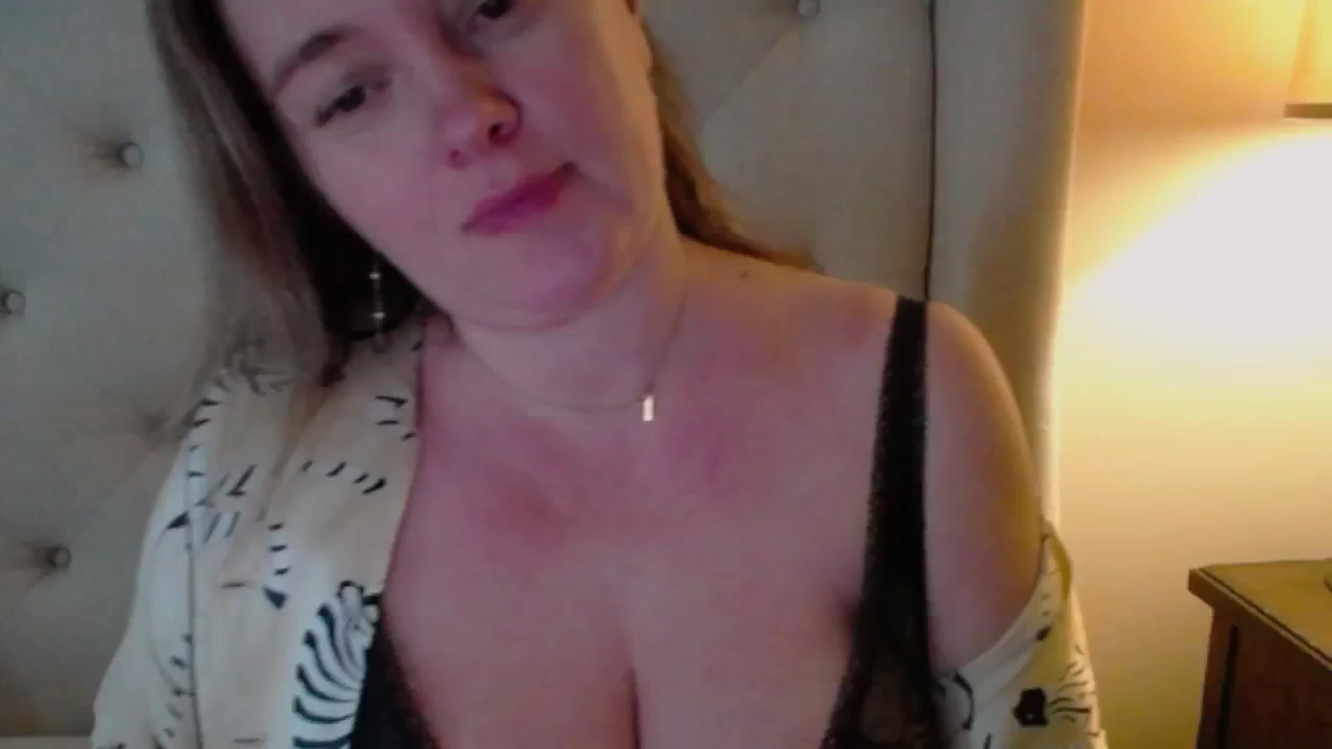 Gallery image thumbnail from J0llye's myfreecams stream on, 02/05/2025, 19:13 image 12 of 20