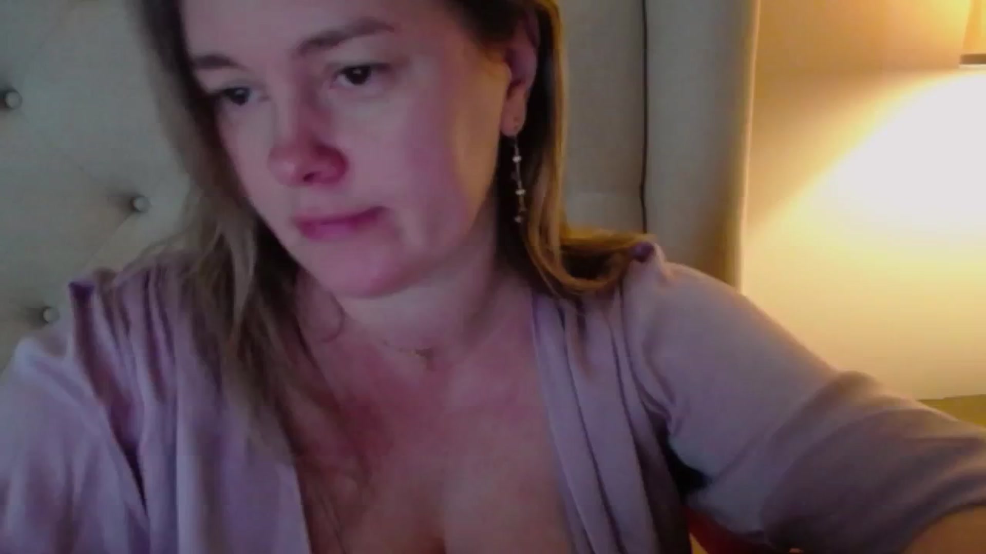 Gallery image thumbnail from J0llye's myfreecams stream on, 02/07/2025, 20:31 image 11 of 20