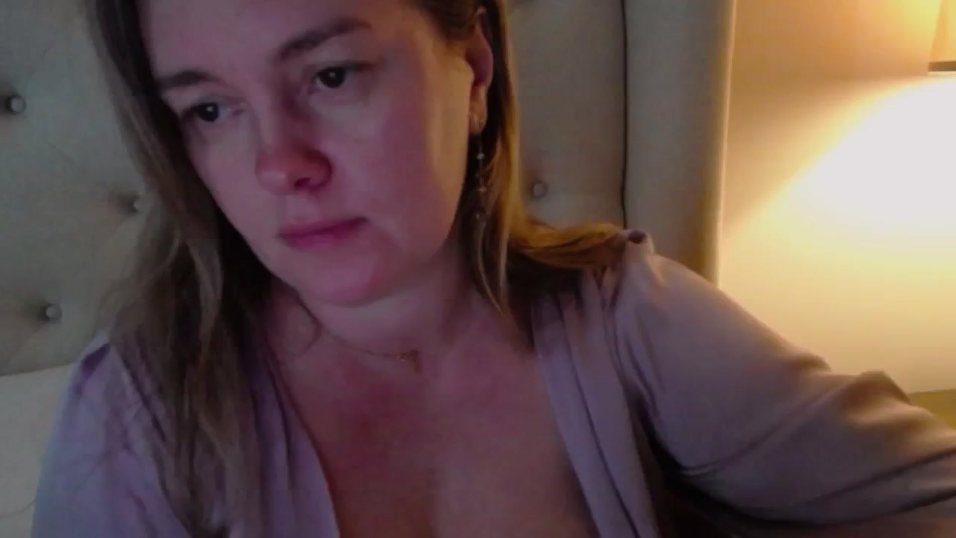 Gallery image thumbnail from J0llye's myfreecams stream on, 02/07/2025, 20:31 image 7 of 20