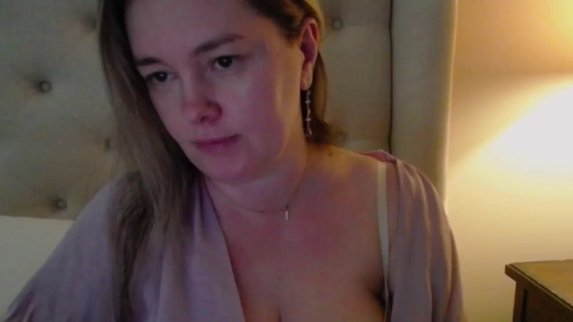 Gallery image thumbnail from J0llye's myfreecams stream on, 02/13/2025, 17:45 image 13 of 20