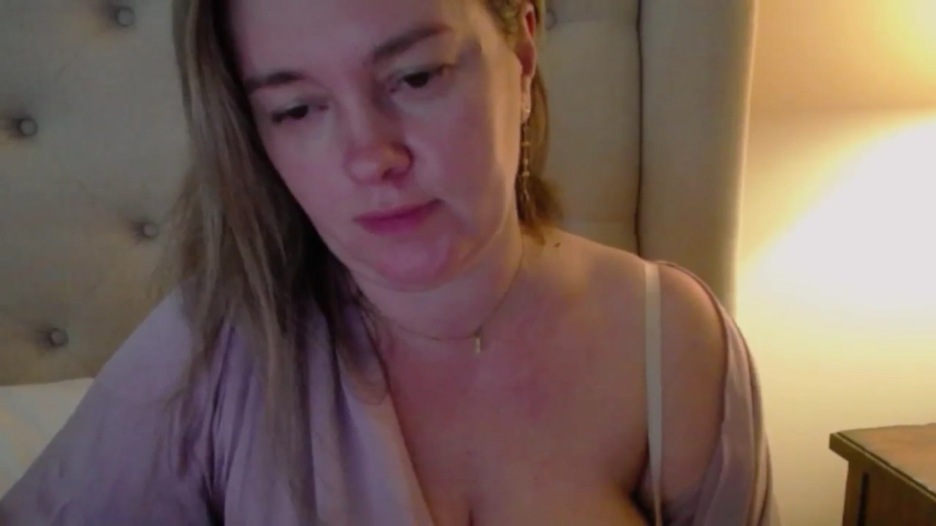 Gallery image thumbnail from J0llye's myfreecams stream on, 02/13/2025, 20:58 image 16 of 20