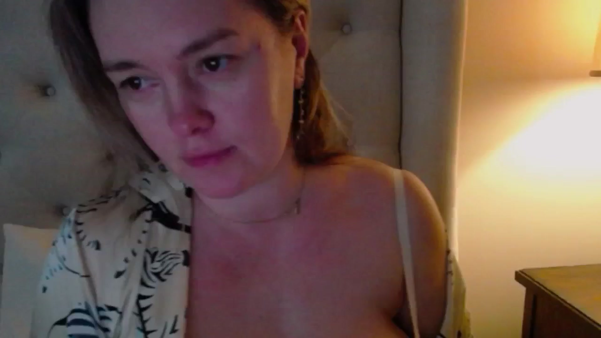 Gallery image thumbnail from J0llye's myfreecams stream on, 02/15/2025, 21:19 image 4 of 20