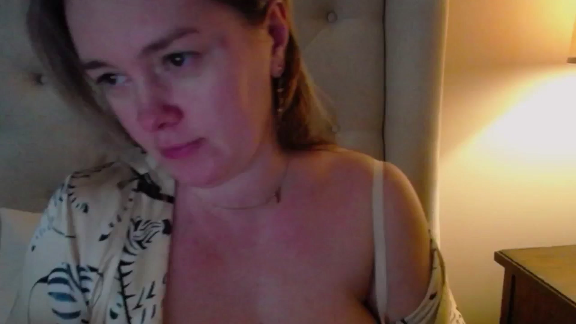 Gallery image thumbnail from J0llye's myfreecams stream on, 02/15/2025, 21:19 image 3 of 20