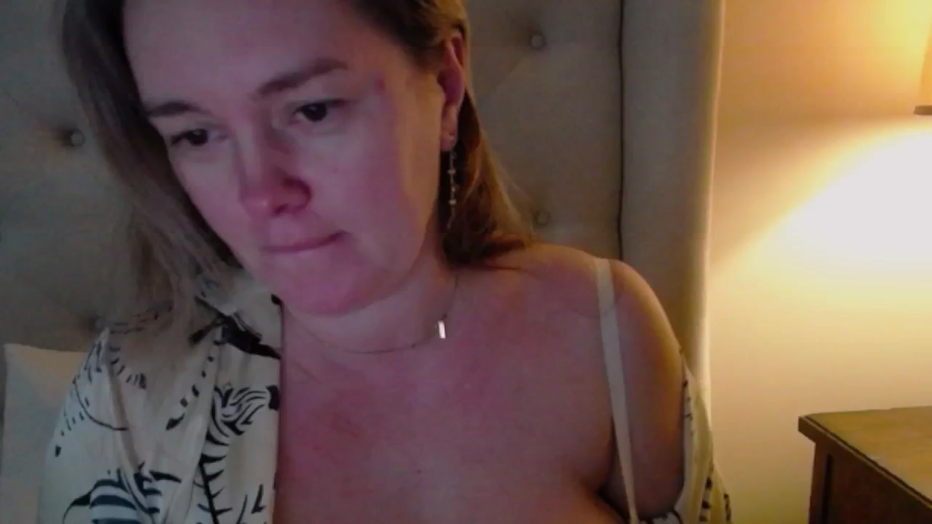 Gallery image thumbnail from J0llye's myfreecams stream on, 02/15/2025, 21:19 image 9 of 20