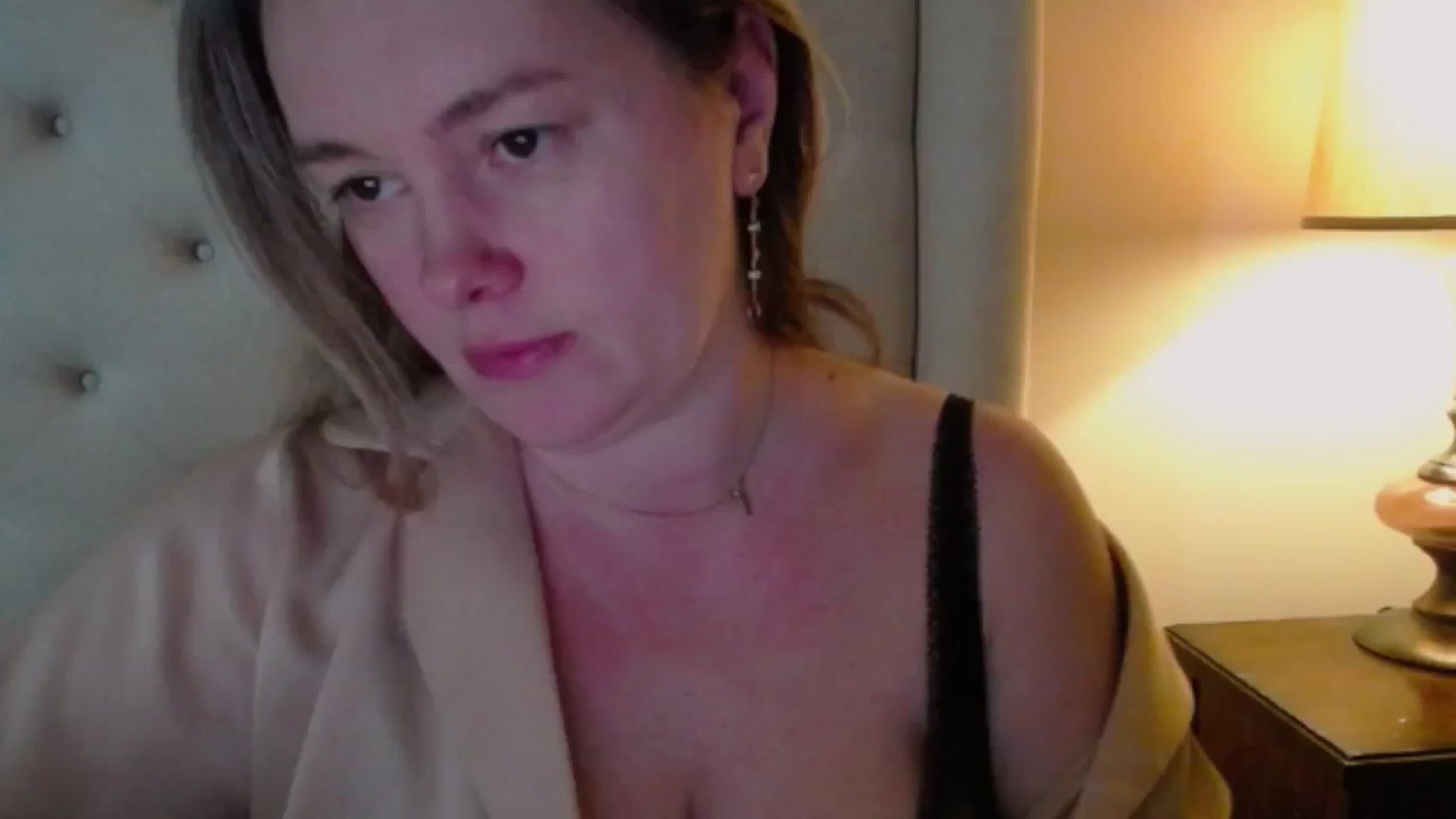 Gallery image thumbnail from J0llye's myfreecams stream on, 02/17/2025, 20:40 image 5 of 20