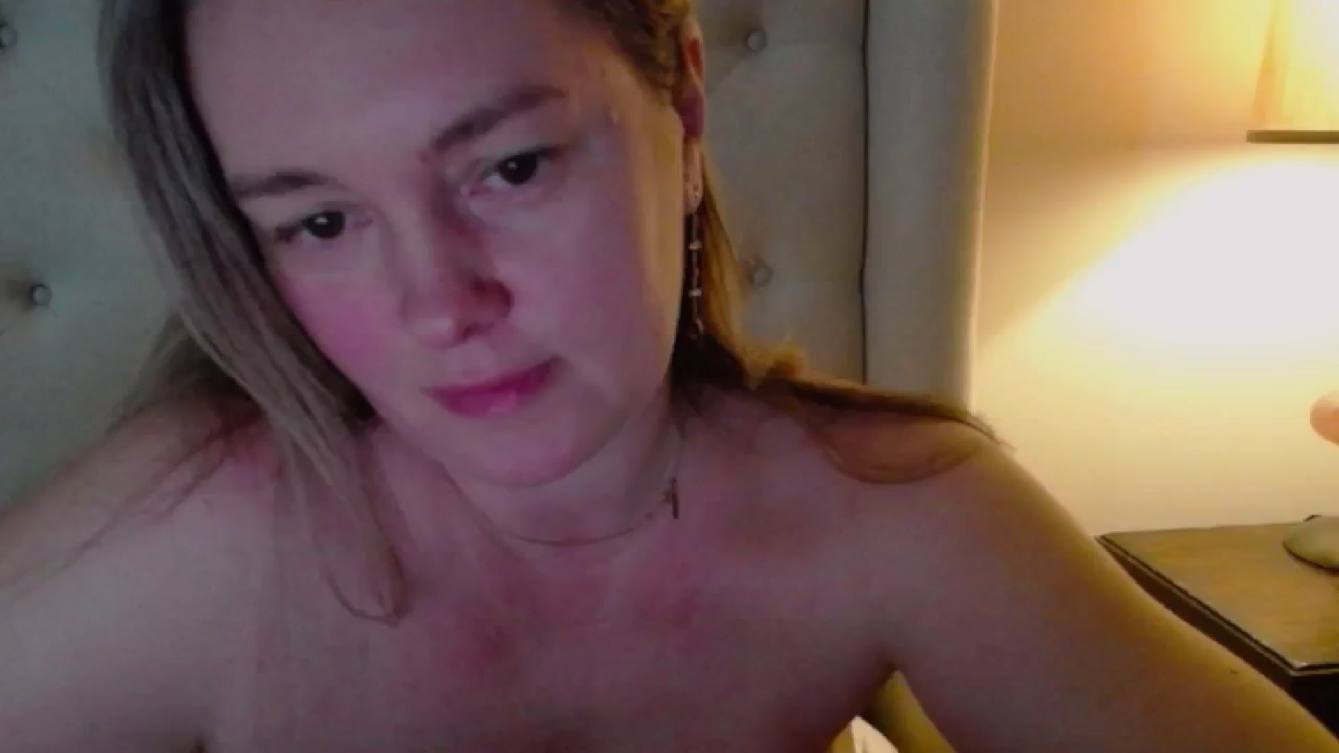 Gallery image thumbnail from J0llye's myfreecams stream on, 02/17/2025, 20:57 image 12 of 20