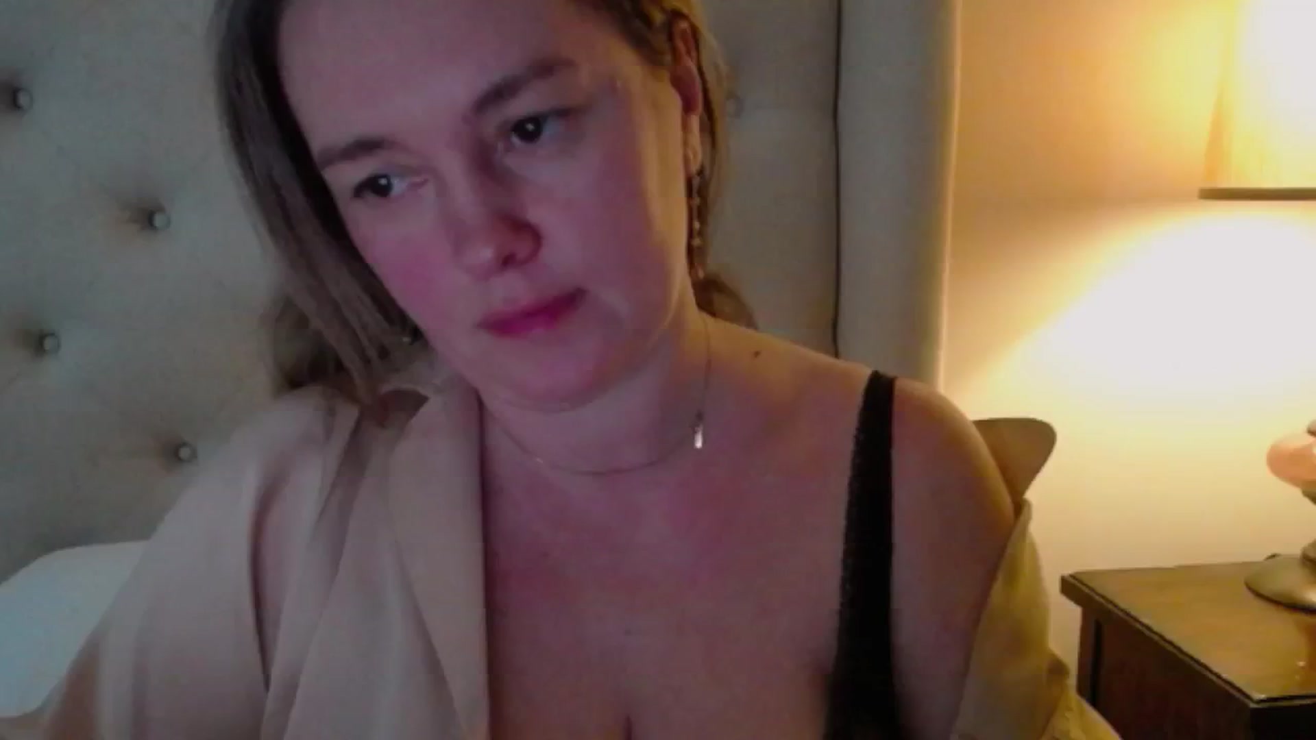 Gallery image thumbnail from J0llye's myfreecams stream on, 02/17/2025, 20:57 image 20 of 20