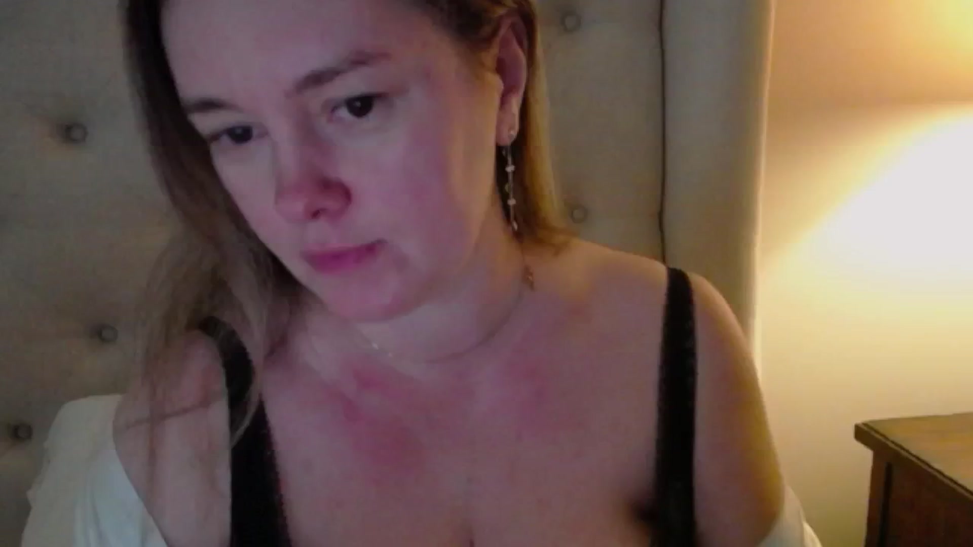 Gallery image thumbnail from J0llye's myfreecams stream on, 02/19/2025, 21:07 image 9 of 20